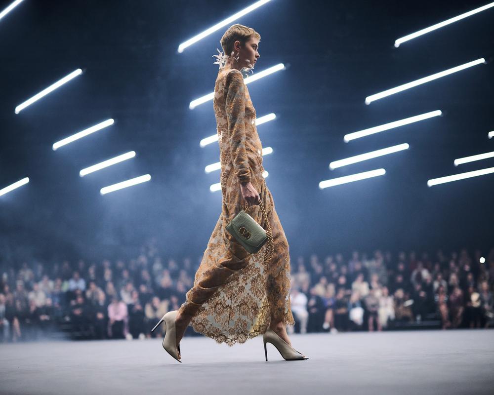 001_VALENTINO_SS26_ATM