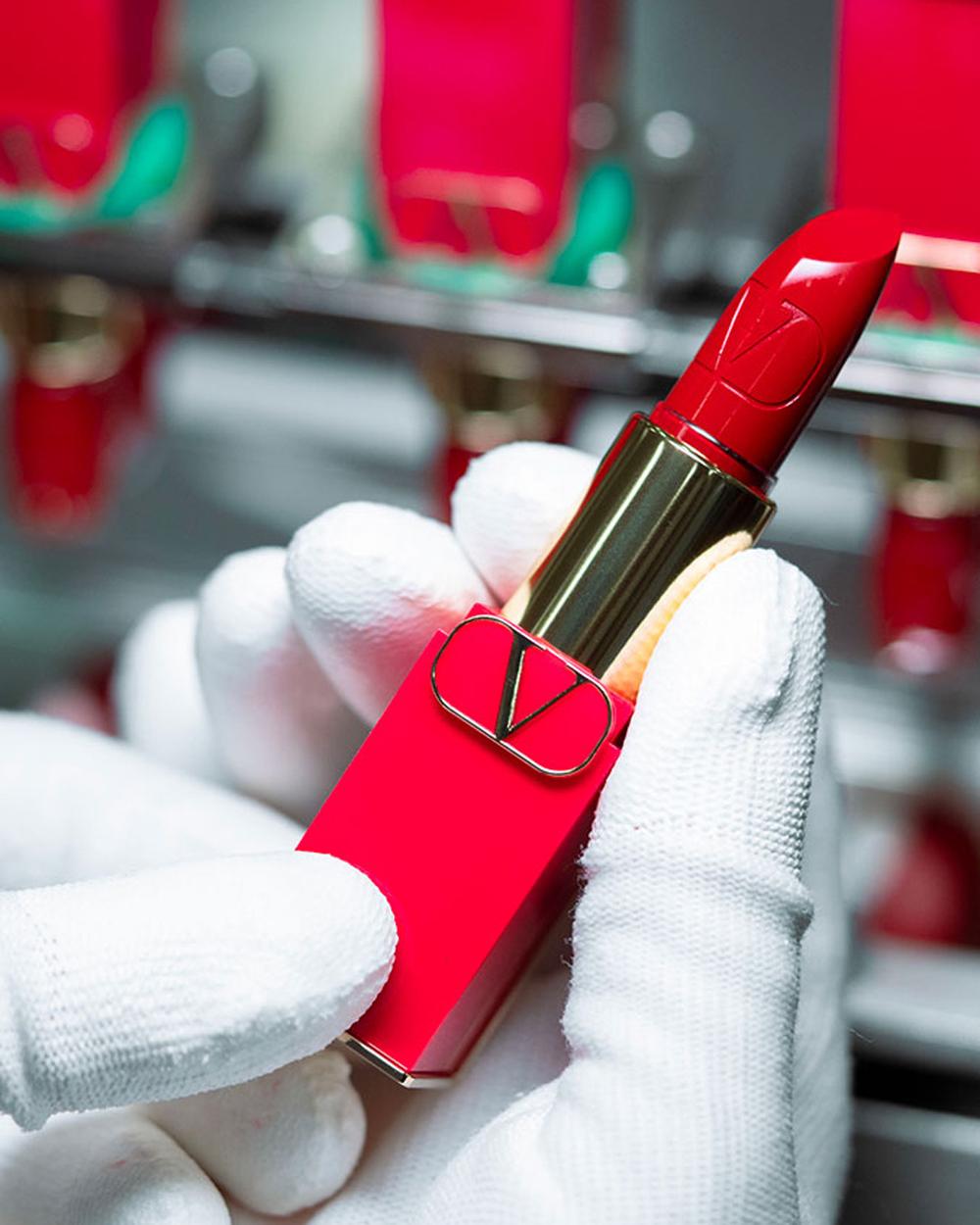 News_Product_ActsOfLove_Beauty