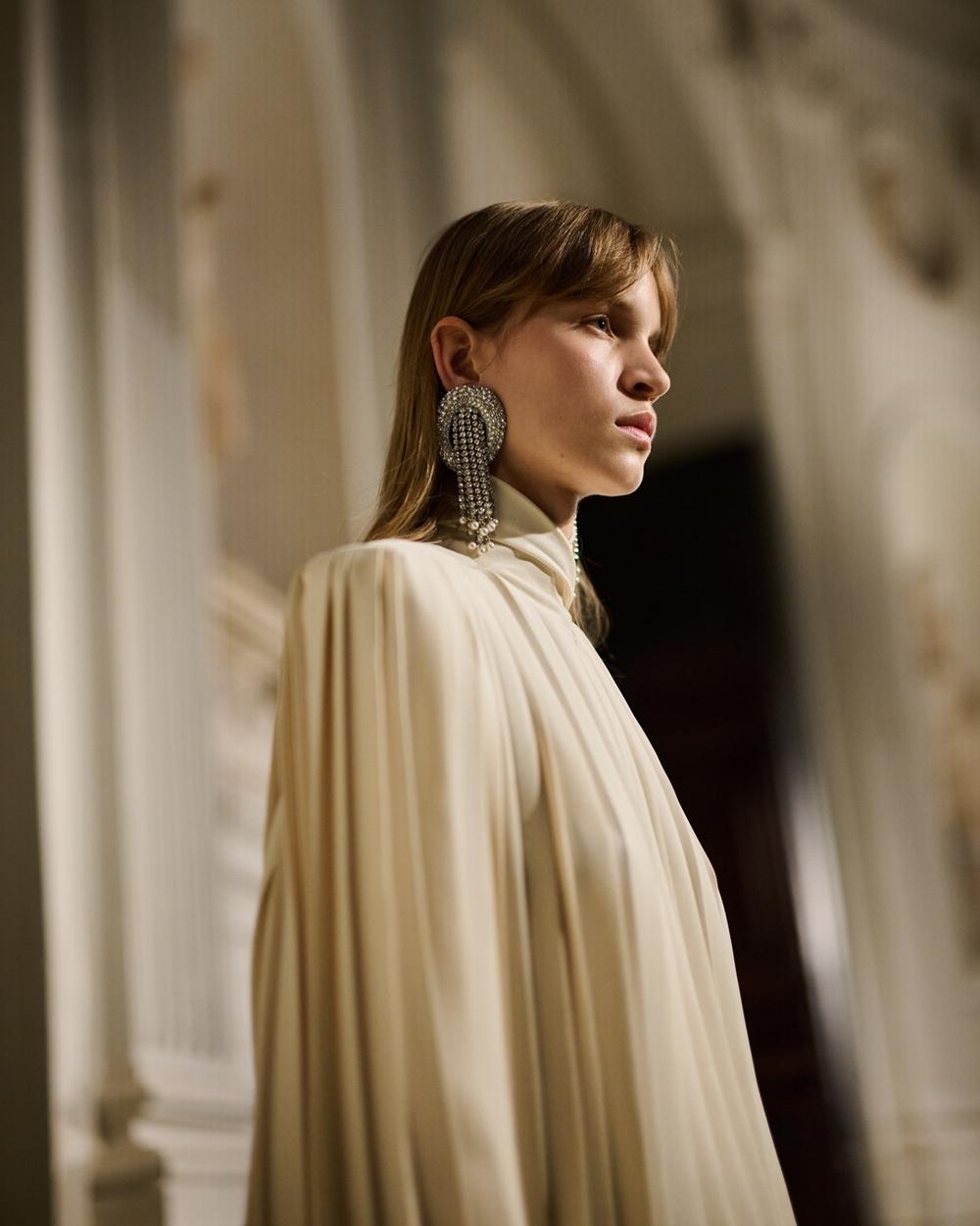 06_Atmosphere_Valentino_PAP_FW2627