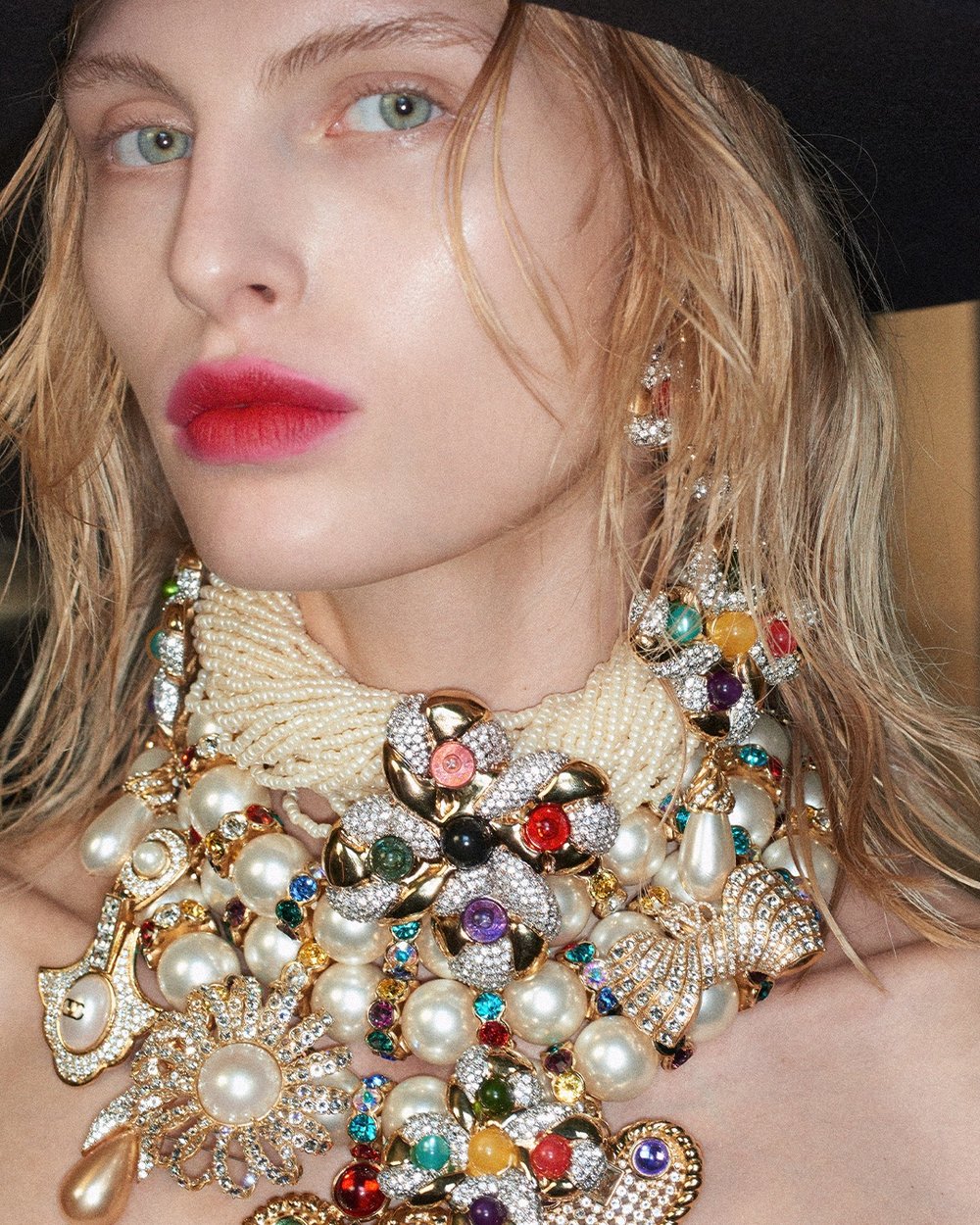 Cross_Valentino_PAP_SS27_Antibiblioteca_Beauty