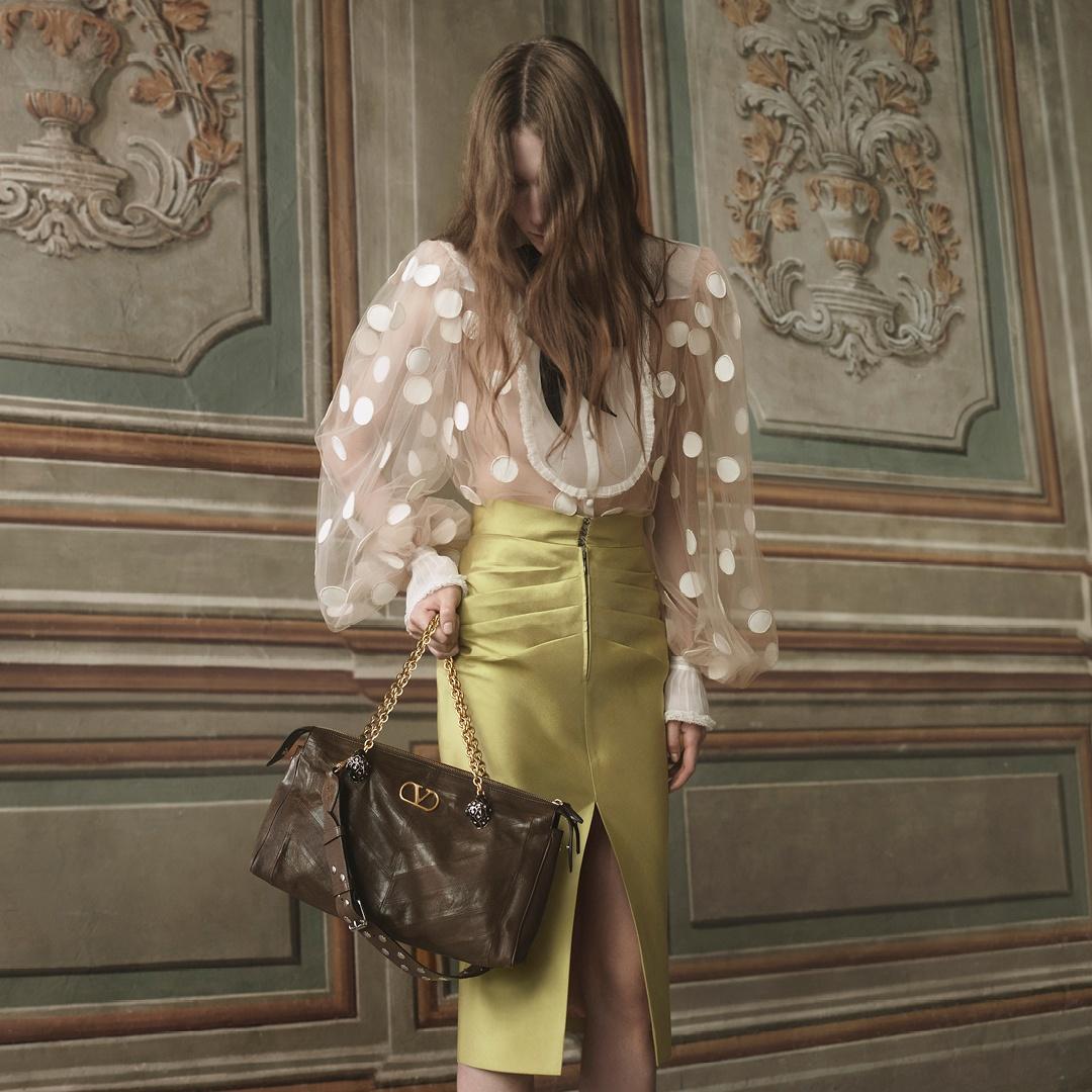 SS26_Fireflies_Panthea_1x1