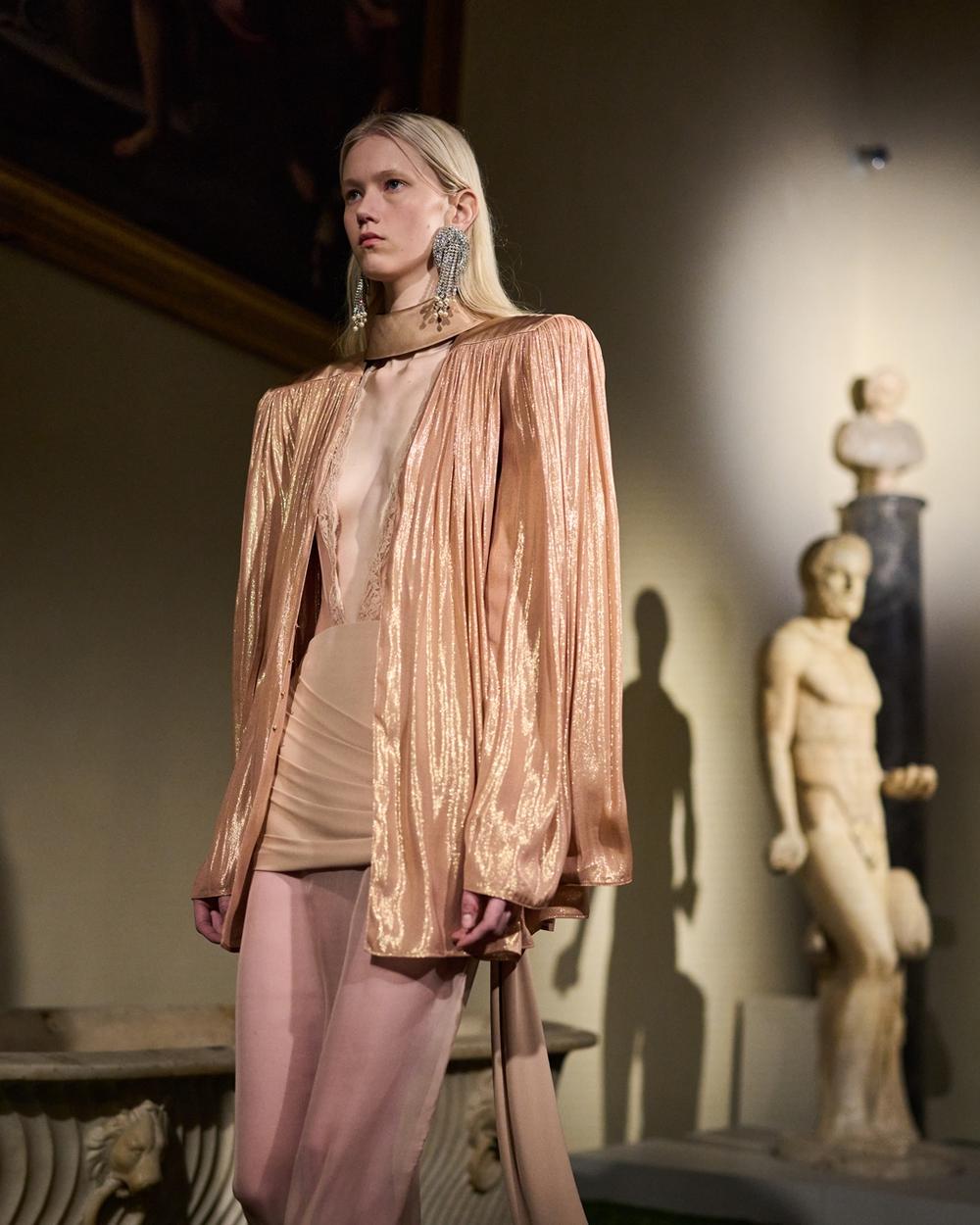 22_Atmosphere_Valentino_PAP_FW2627