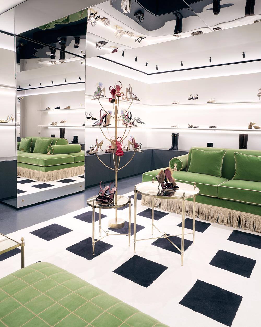 Valentino_Diary_News_MilanoMontenapoleone