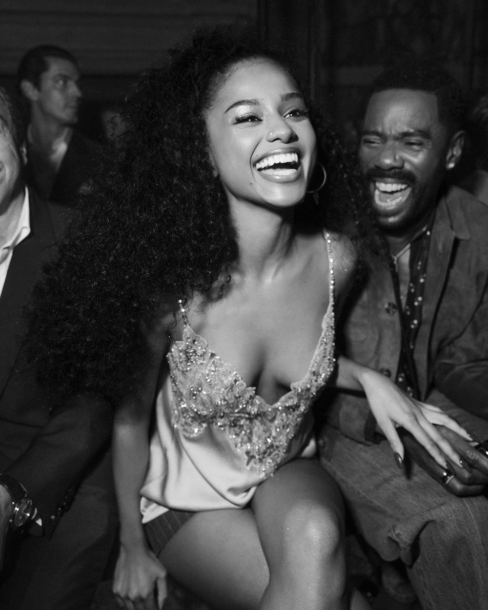 03_Valentino_Interferenze_PAP_FW2627_FrontRow