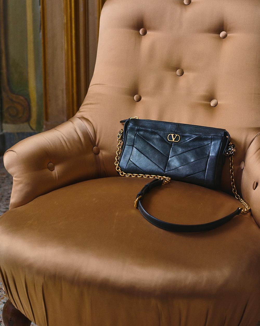 Valentino_MH_PantheaBag_Fireflies_SS26_W_04