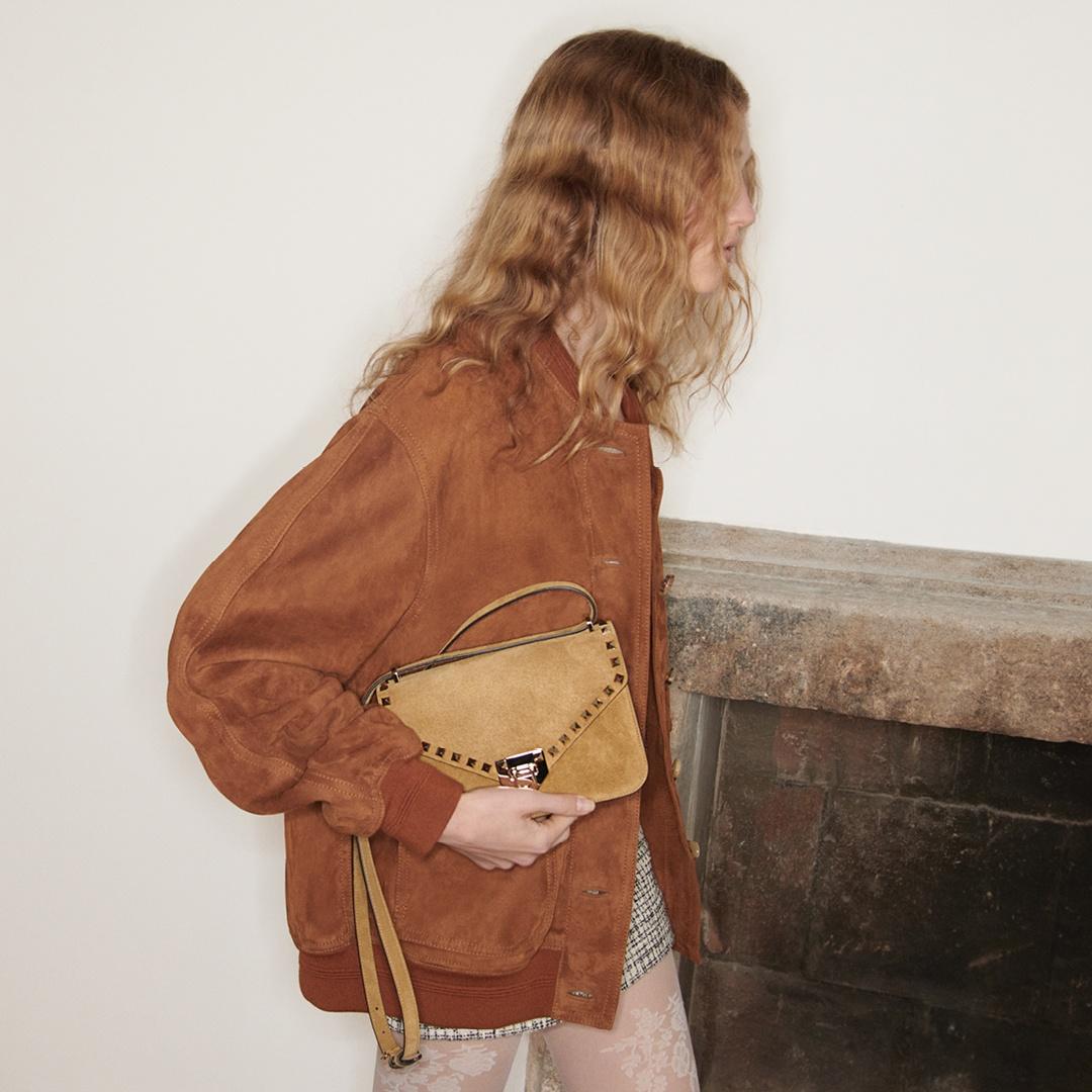 PreFall2026_ValentinoGaravani_RockstudBags_1x1