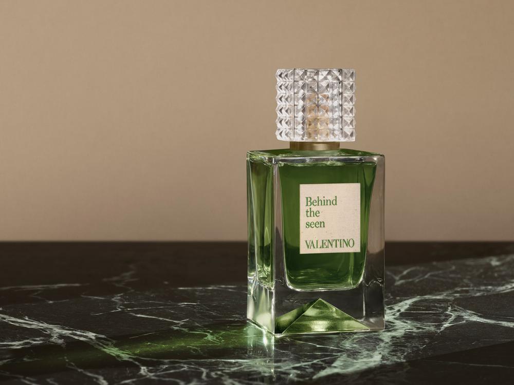 08_BehindTheSeen_Valentino_AOD