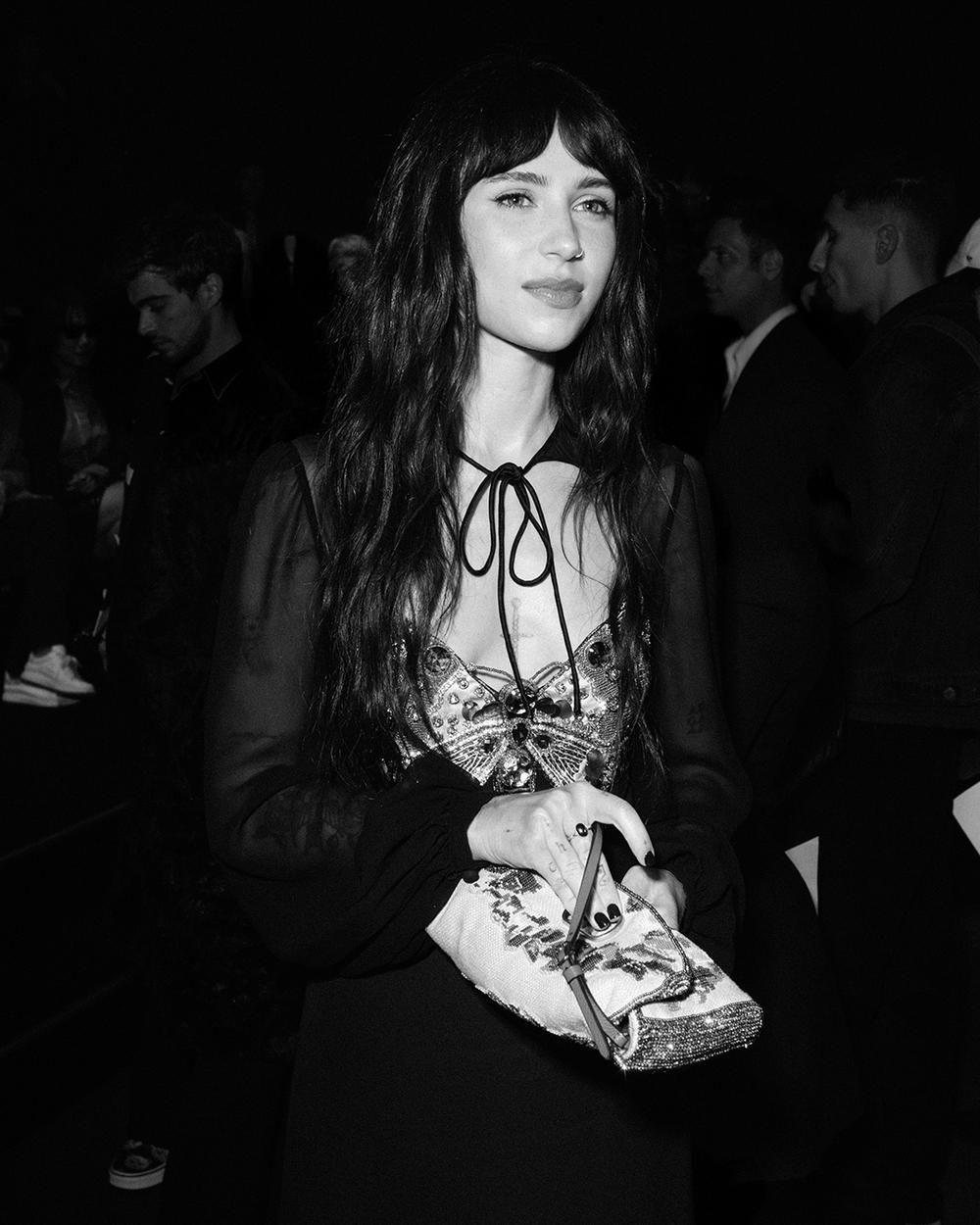 05_FrontRow_ValentinoFireflies