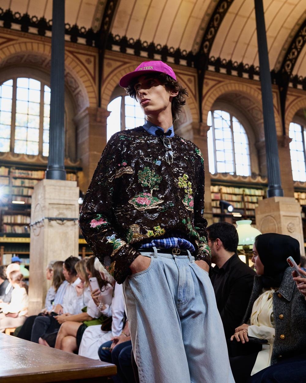 12_Valentino_SS27_Atmosphere