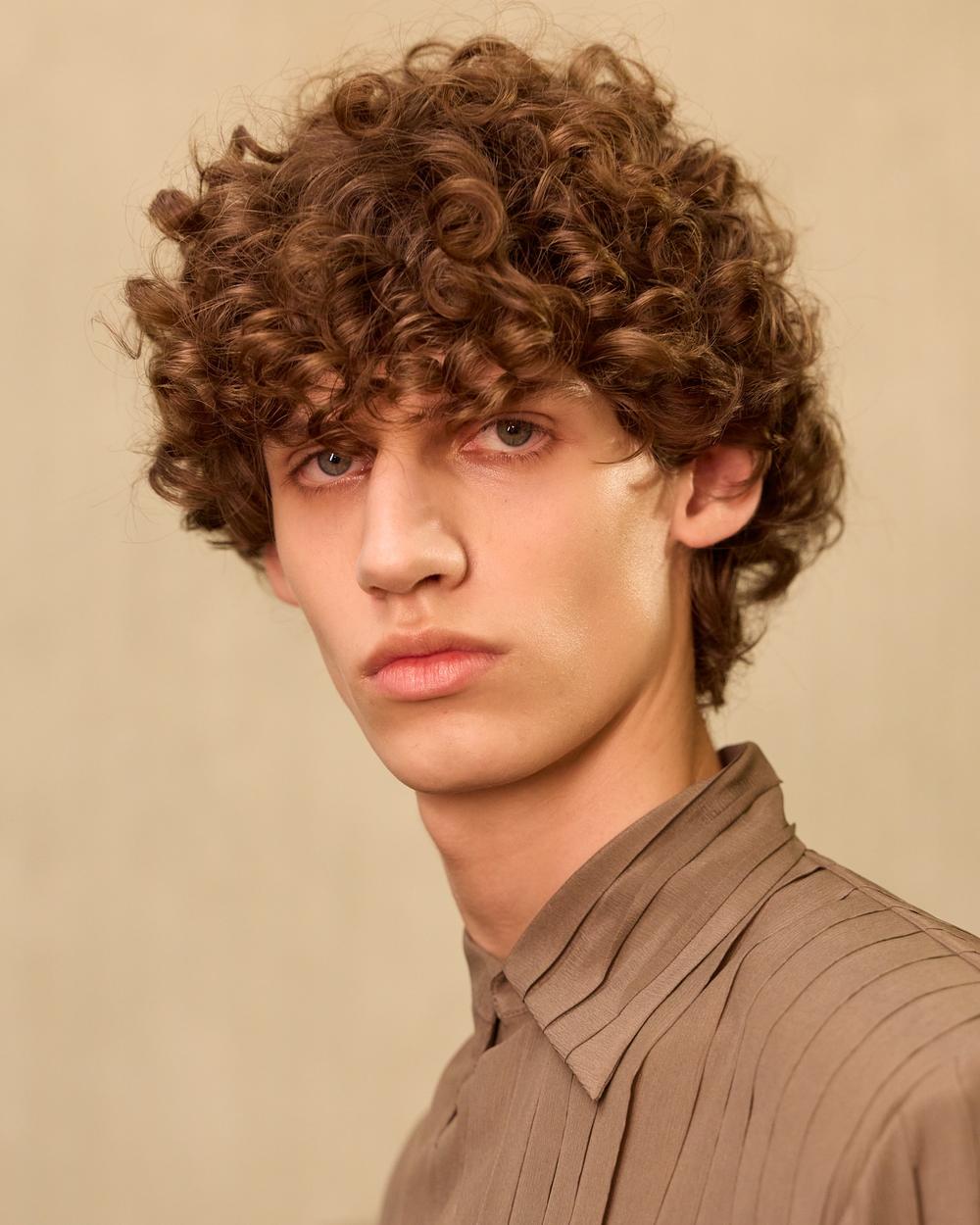 03_Valentino_Interferenze_PAP_FW2627_beauty