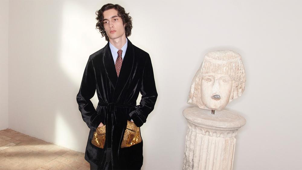 01_Valentino_ADV_PreFall2026_M_16x9_exc