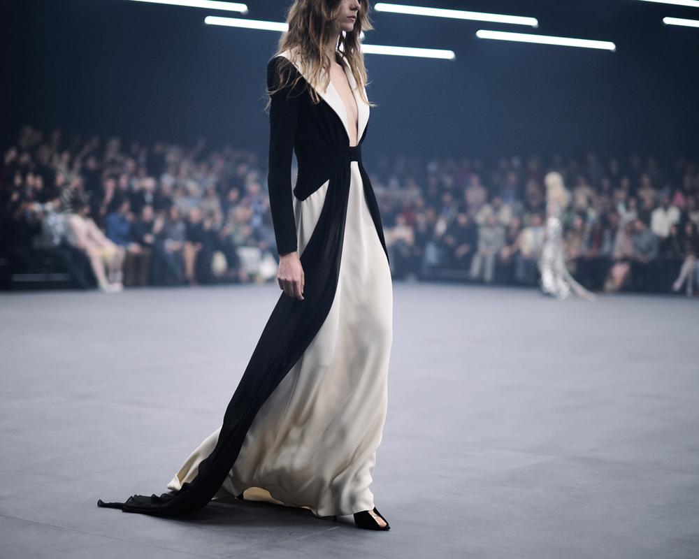 020_VALENTINO_SS26_ATM