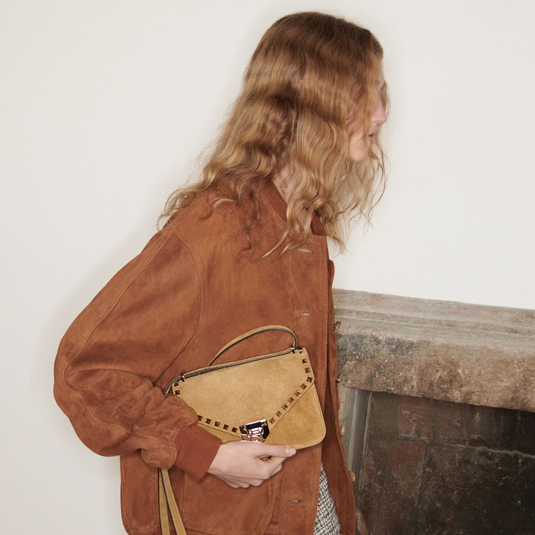 PreFall2026_ValentinoGaravani_RockstudBags_1x1_exc