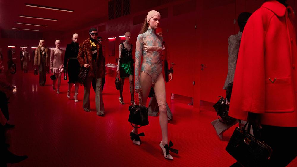 Menu_FW2526_LeMetaTheatreDesIntimites_Show