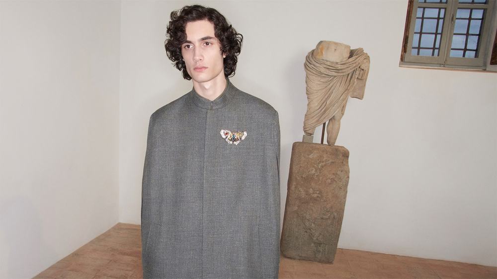 03_Valentino_ADV_PreFall2026_M_16x9_exc