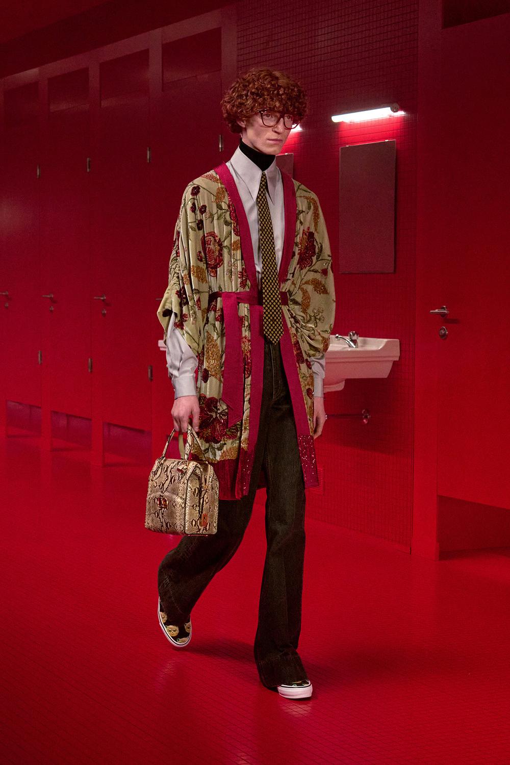 020_VALENTINO_FW2526