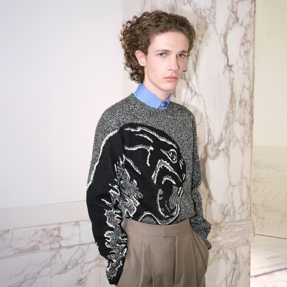 HP_PreFall2026_Valentino_1x1_Left_M