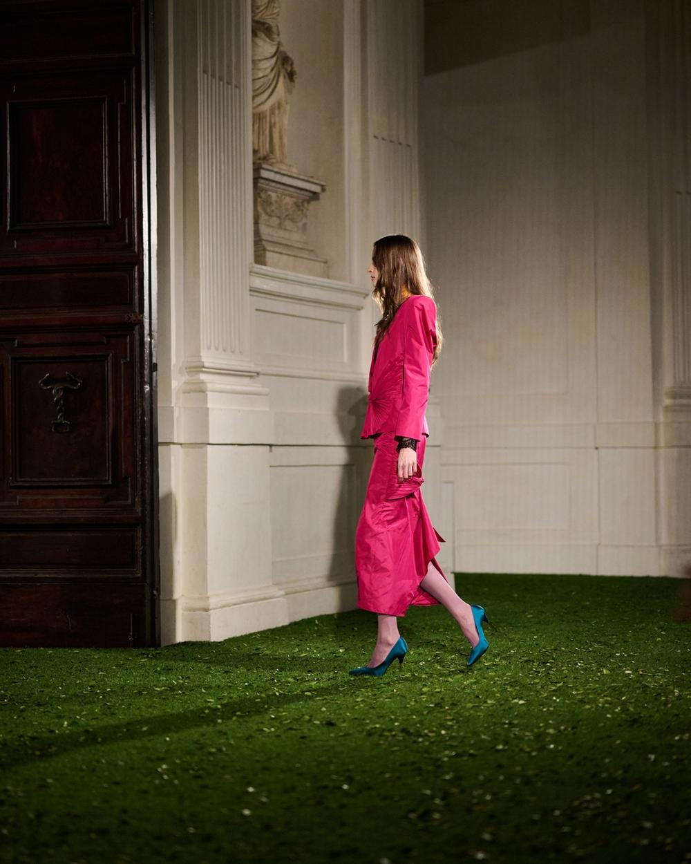 19_Atmosphere_Valentino_PAP_FW2627