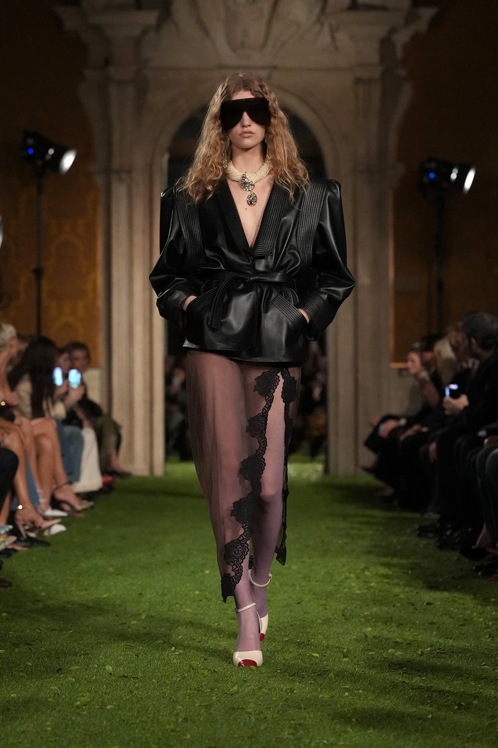008_VALENTINO_FW2627