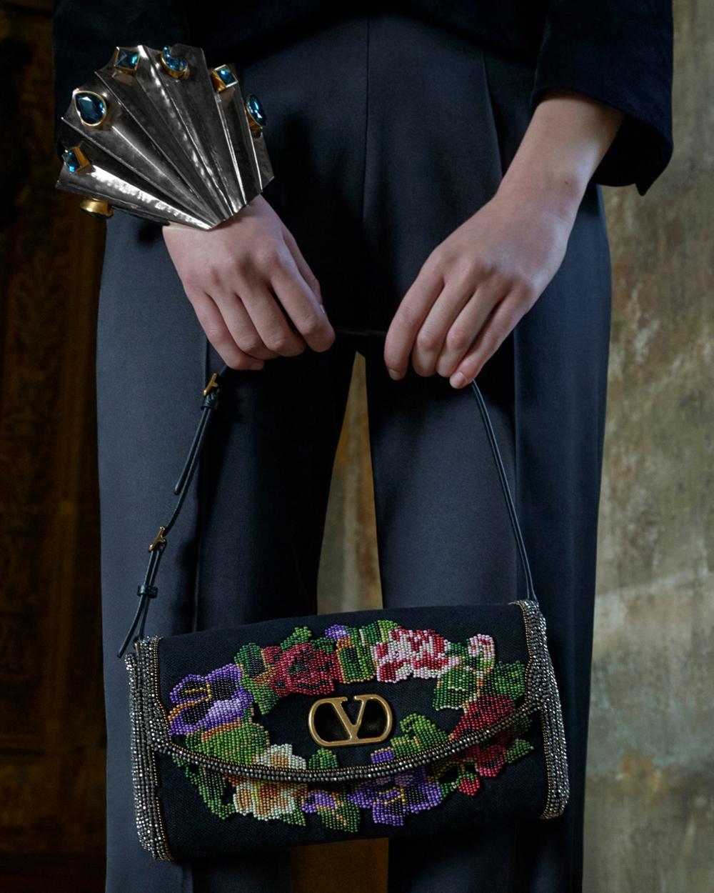 Valentino_Hero_Fireflies_SS26_W_04