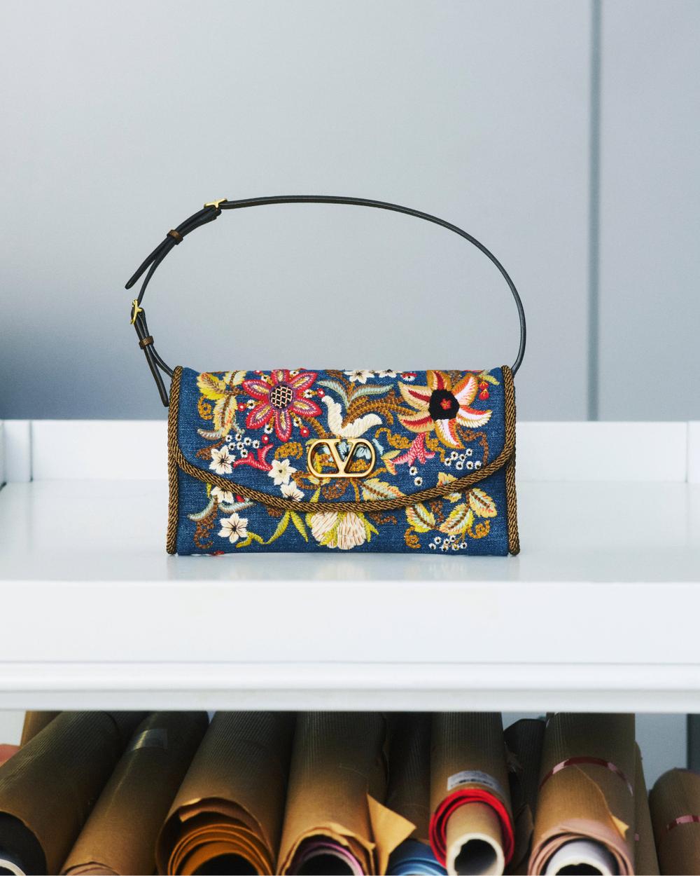 Valentino_SavoirFaire_DeVain_Bag