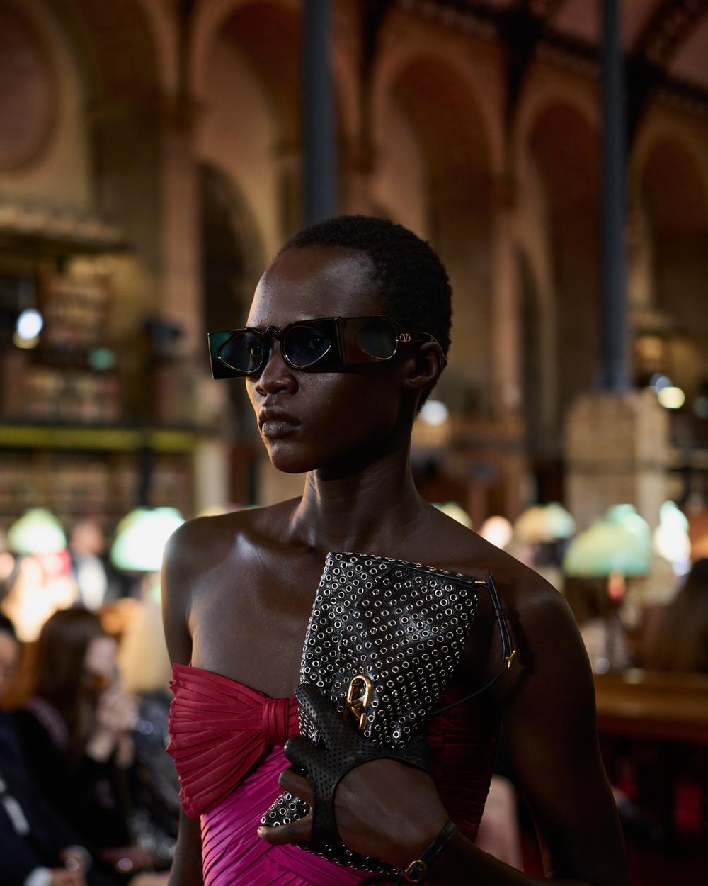 05_Valentino_SS27_Atmosphere