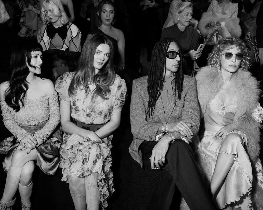 06_FrontRow_ValentinoFireflies