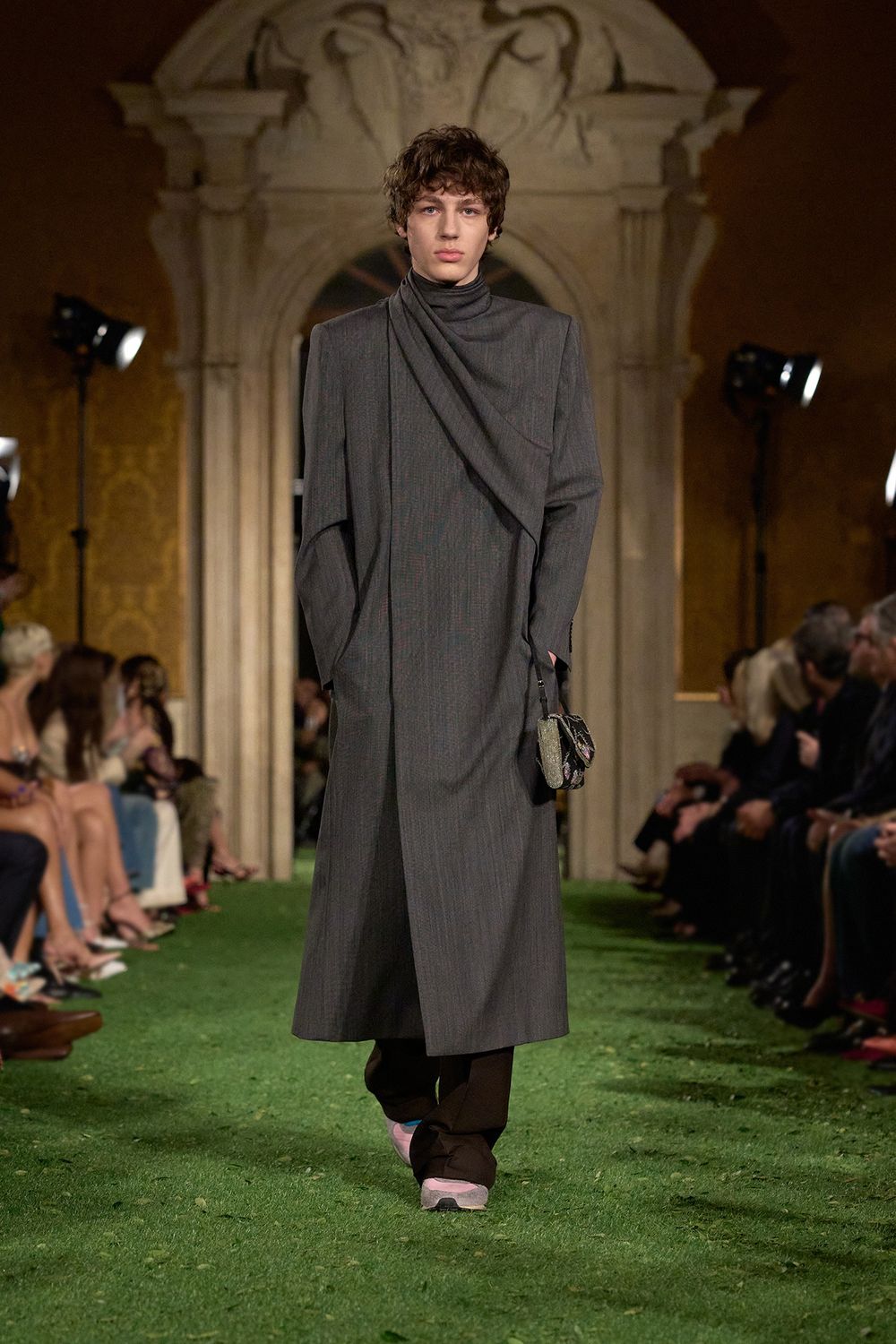 019_VALENTINO_FW2627