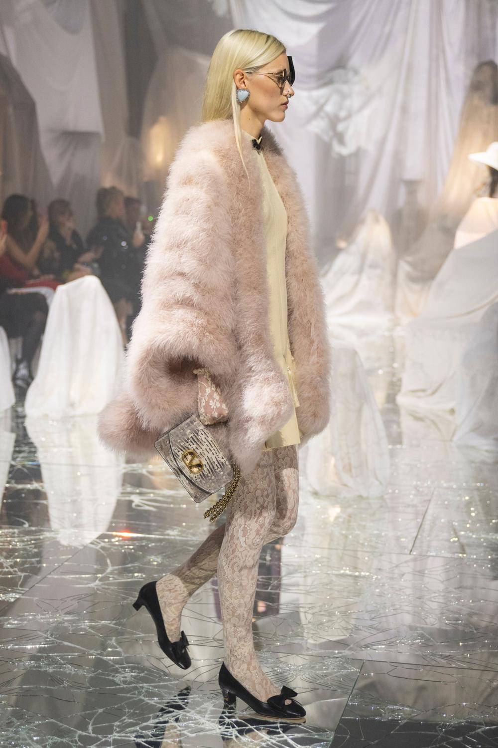 015_PAP_SS25_VALENTINO