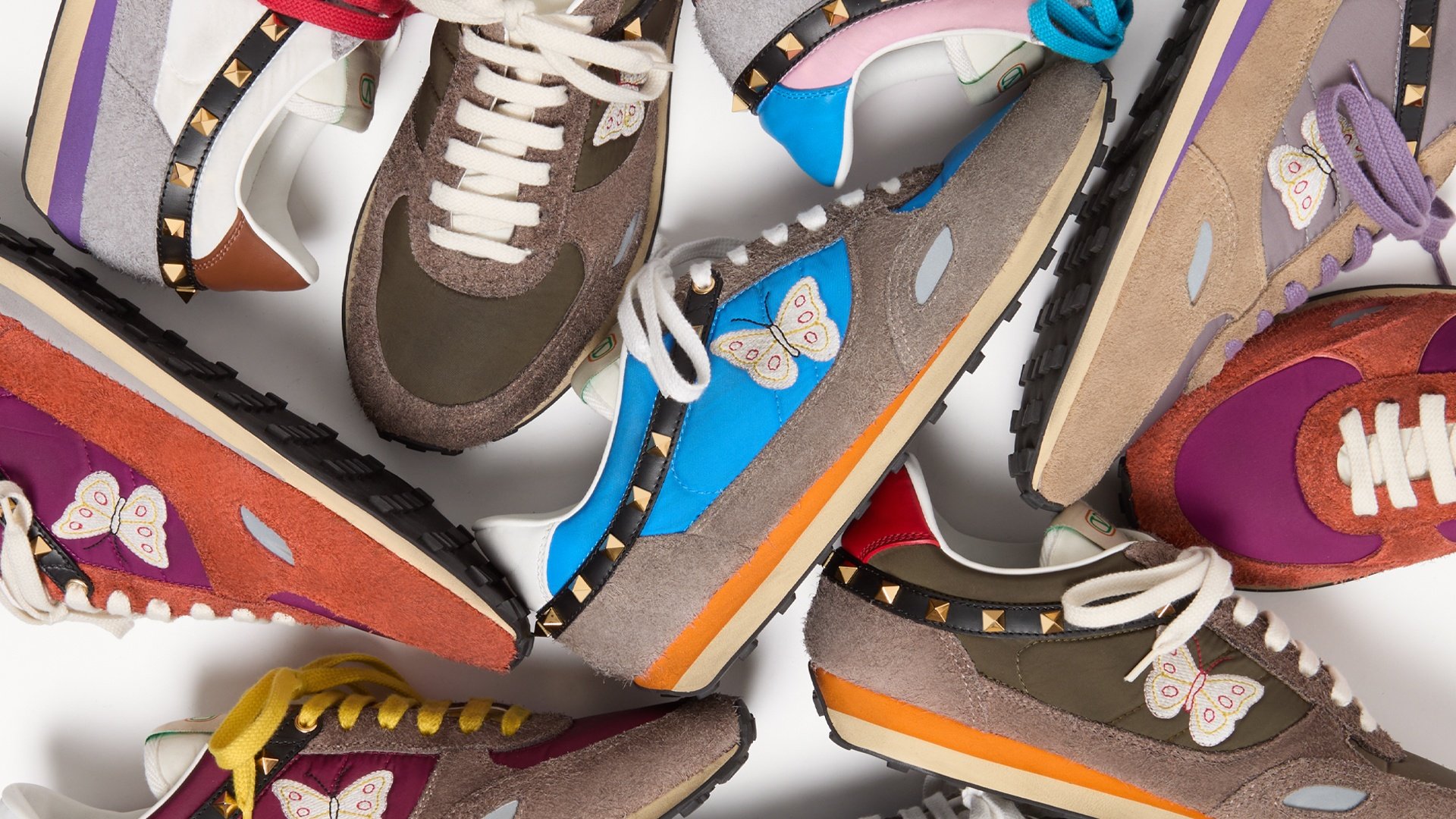 Valentino_StudUp_Sneakers_16x9