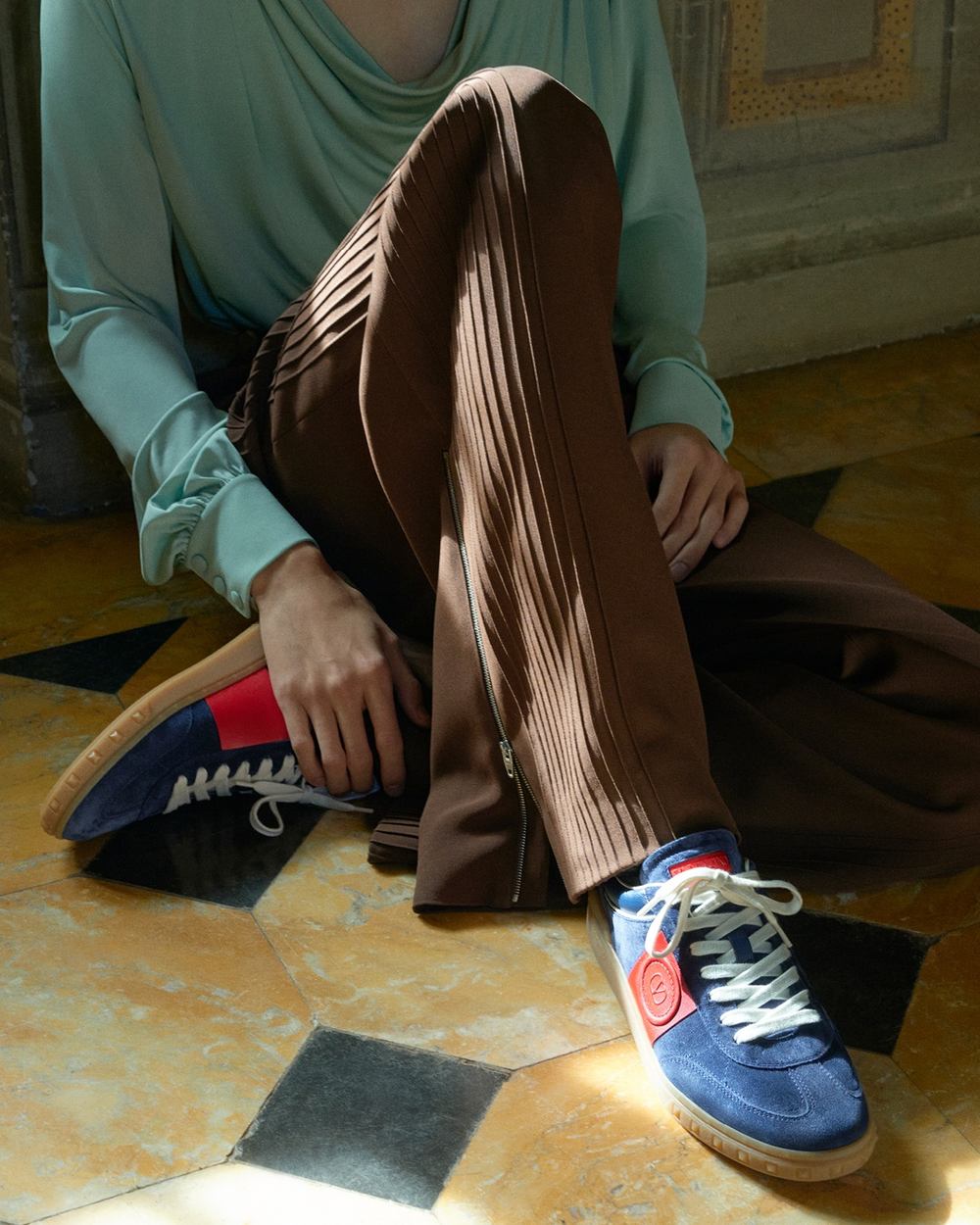 Valentino_Hero_Fireflies_SS26_M_03