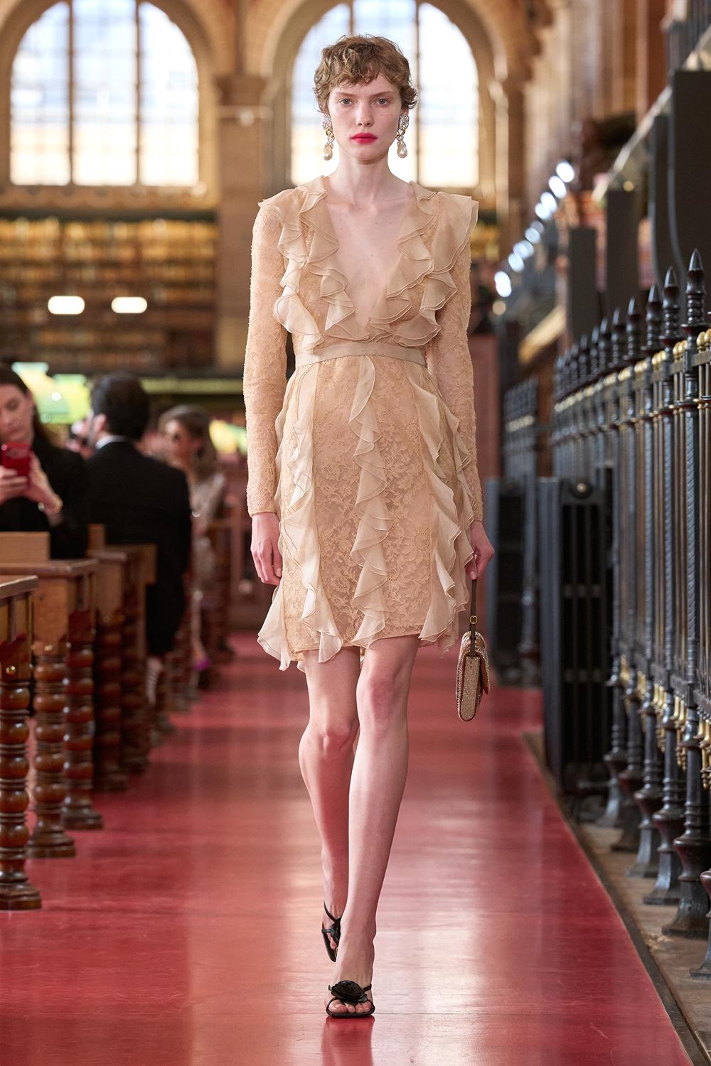 012_VALENTINO_SS27