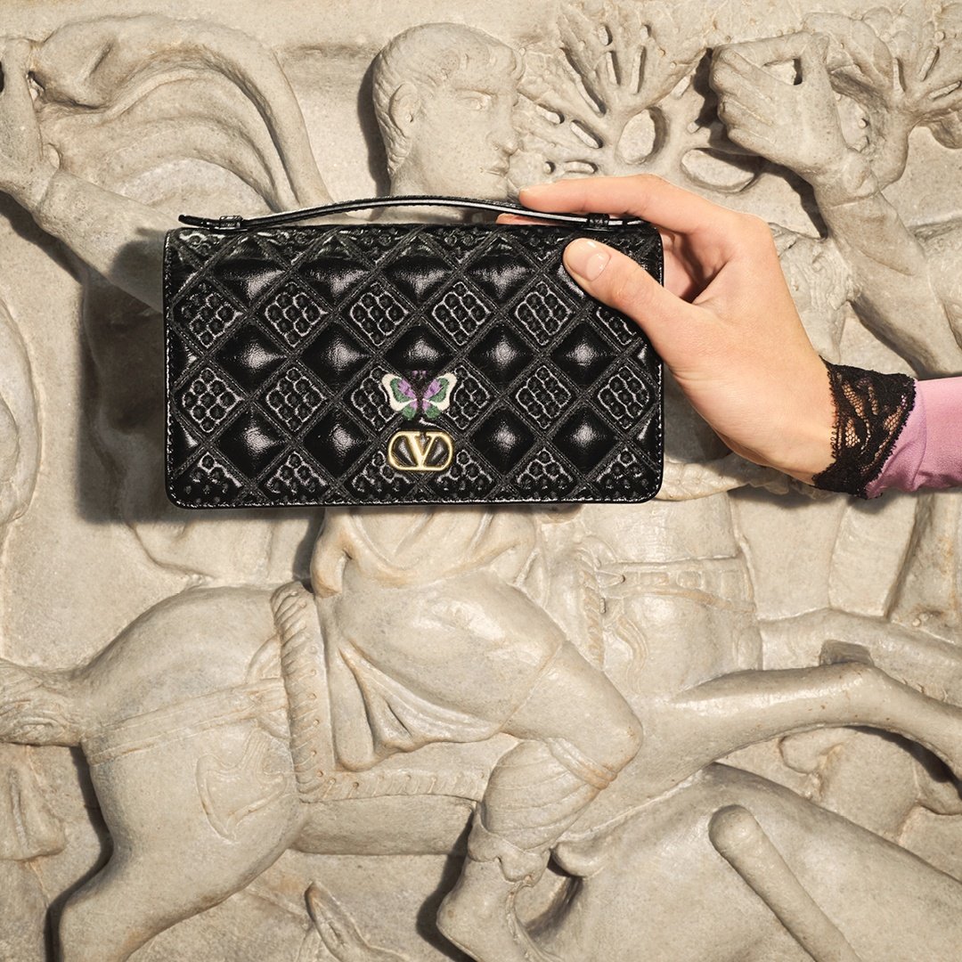 Valentino_FW2627_ButterflyCode_1x1