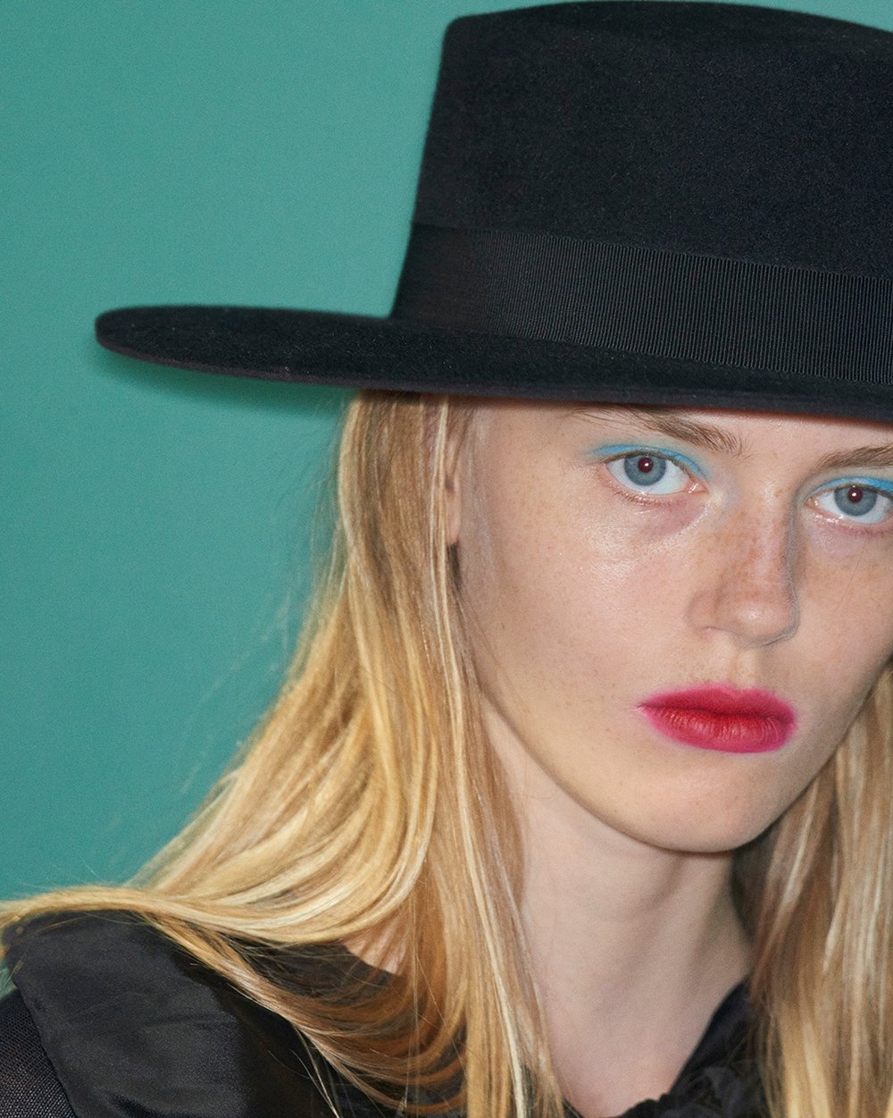 12_Valentino_PAP_SS27_Antibiblioteca_beauty