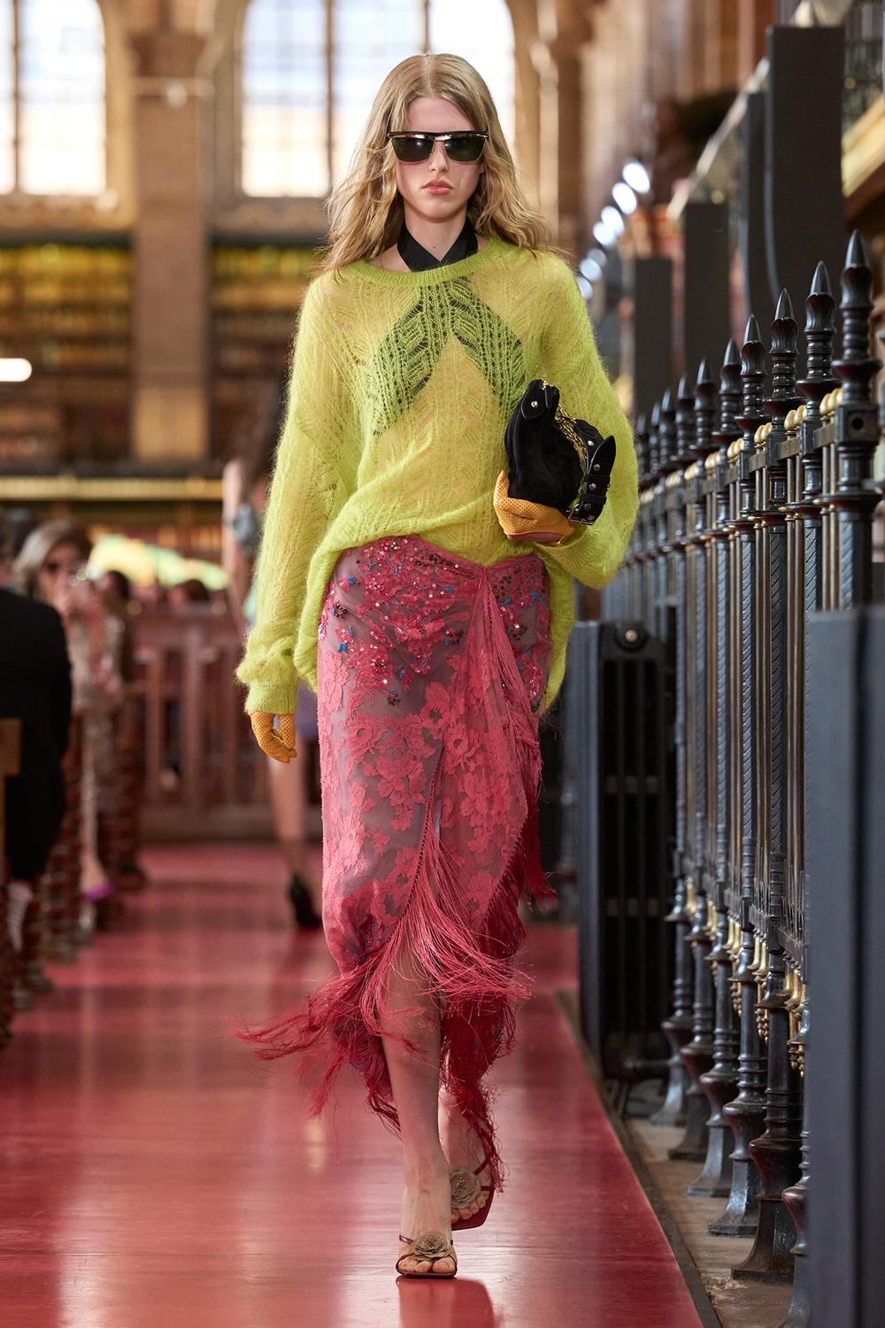 010_VALENTINO_SS27