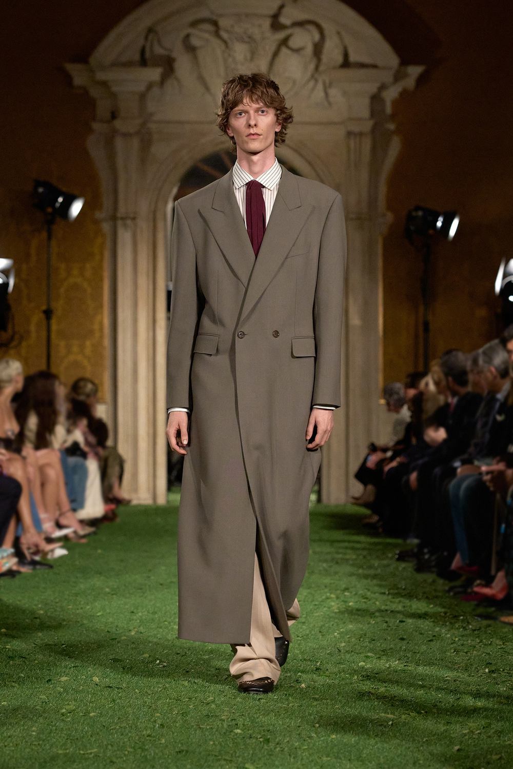 004_VALENTINO_FW2627