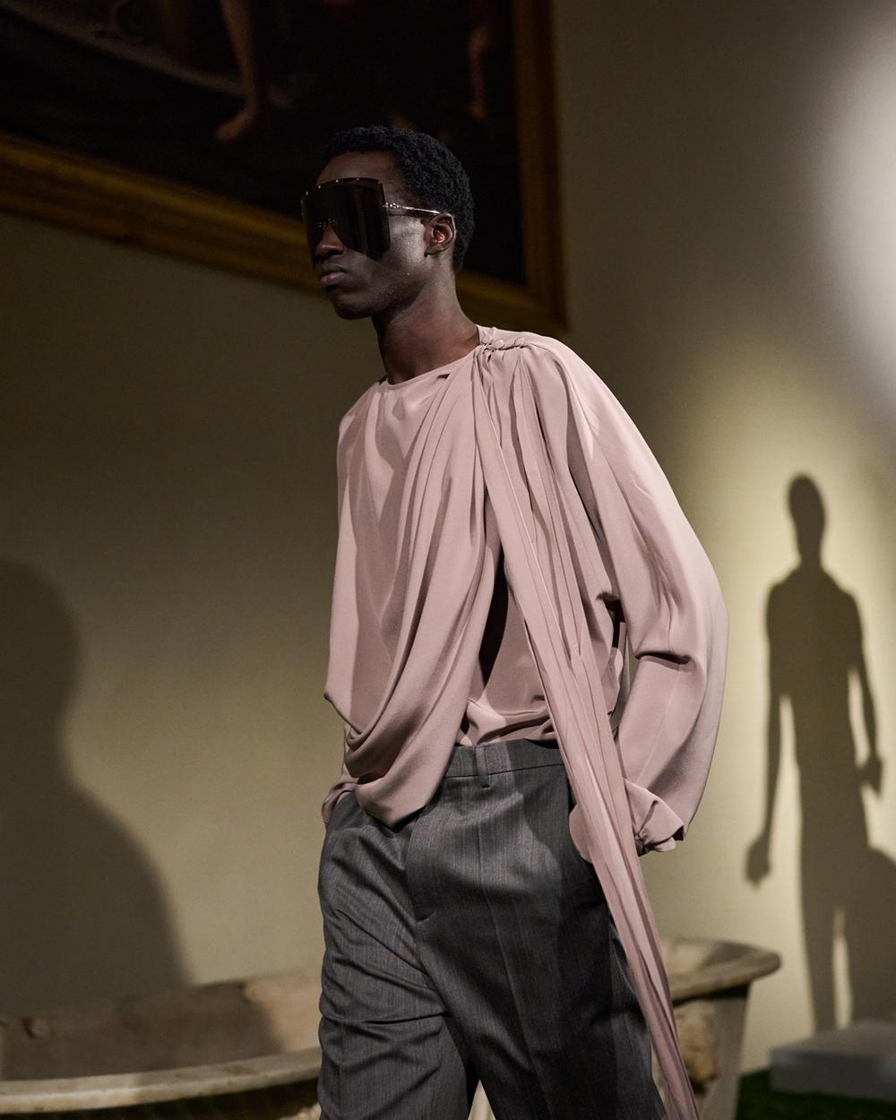 13_Atmosphere_Valentino_PAP_FW2627