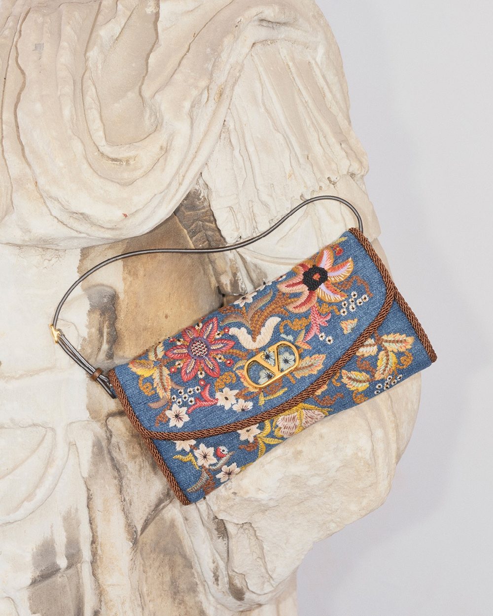 Valentino_PreFall2026_Devain_4x5