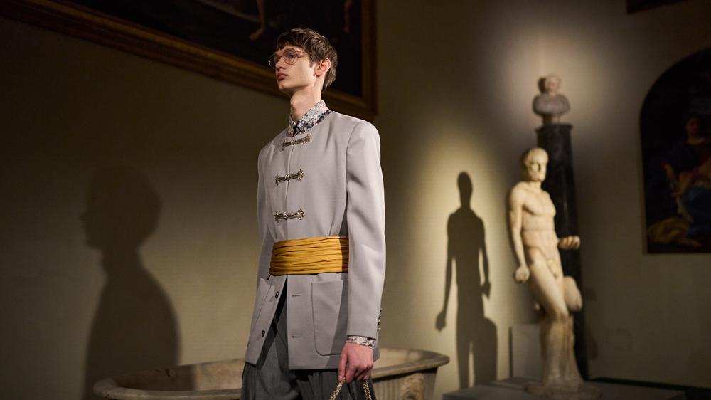 34_Atmosphere_Valentino_PAP_FW2627