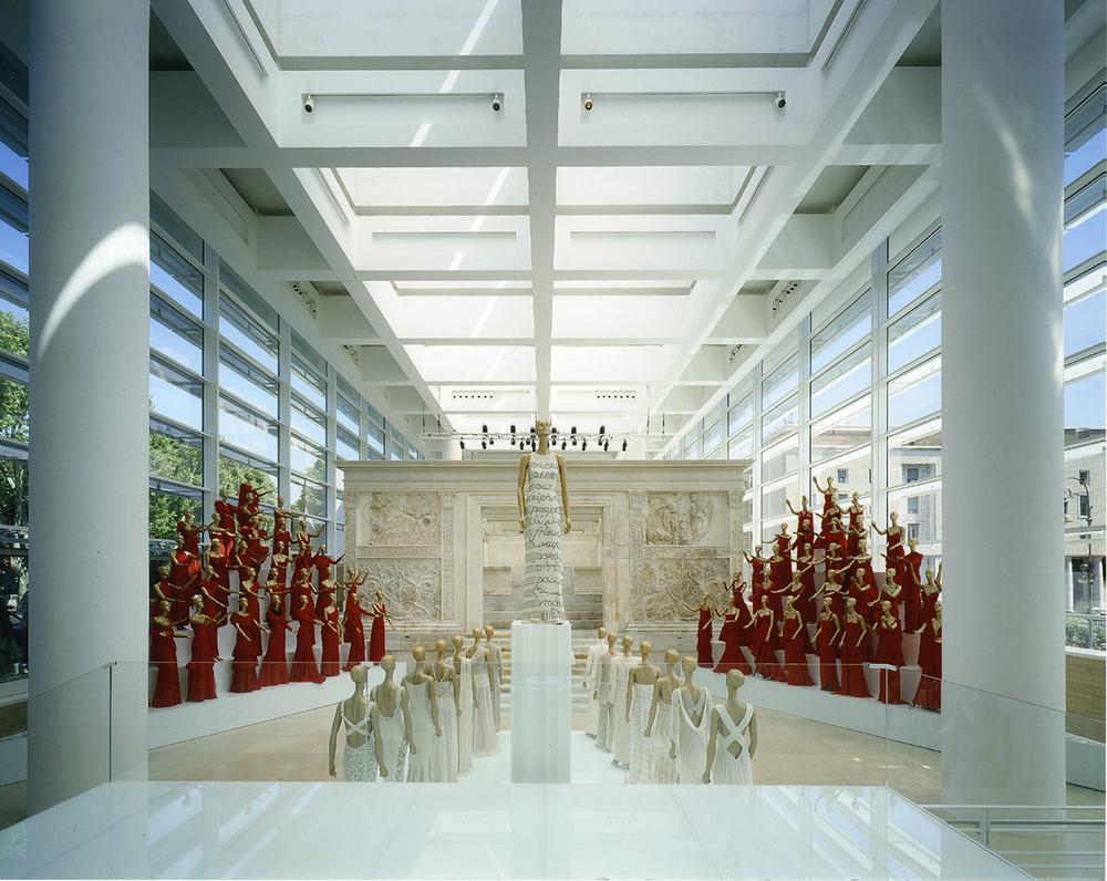 Valentino_History_2007