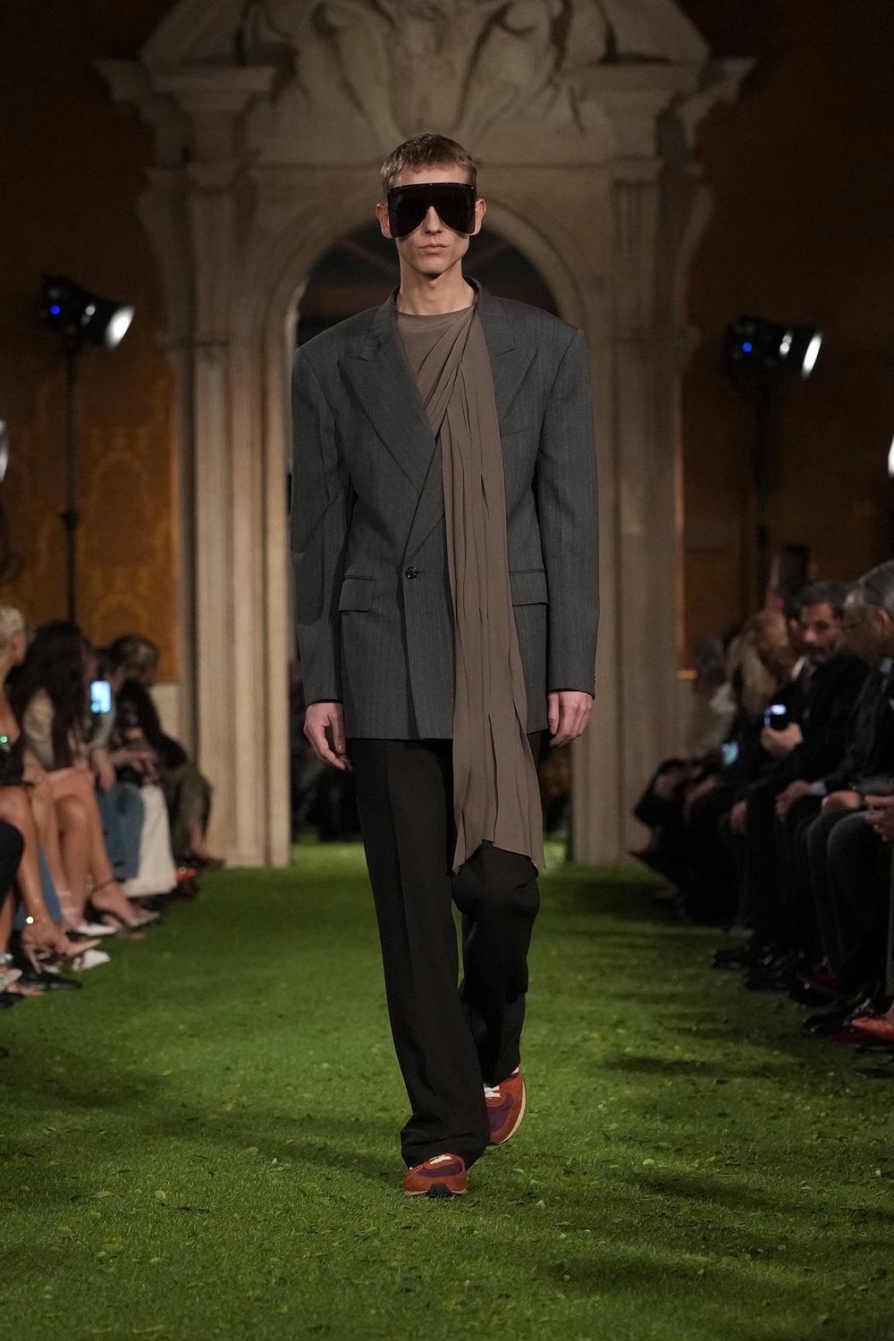 005_VALENTINO_FW2627