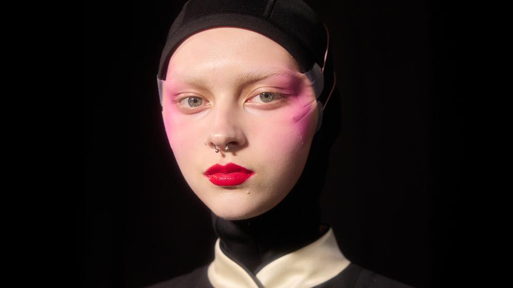 Menu_FW2526_LeMetaTheatreDesIntimites_Beauty