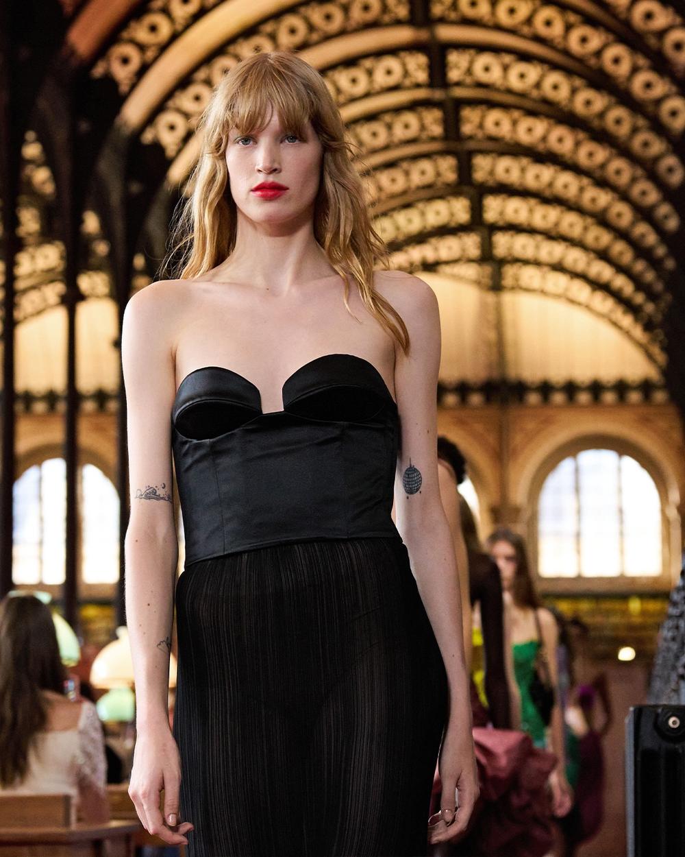 Cross_Valentino_PAP_SS27_Antibiblioteca_Lookbook