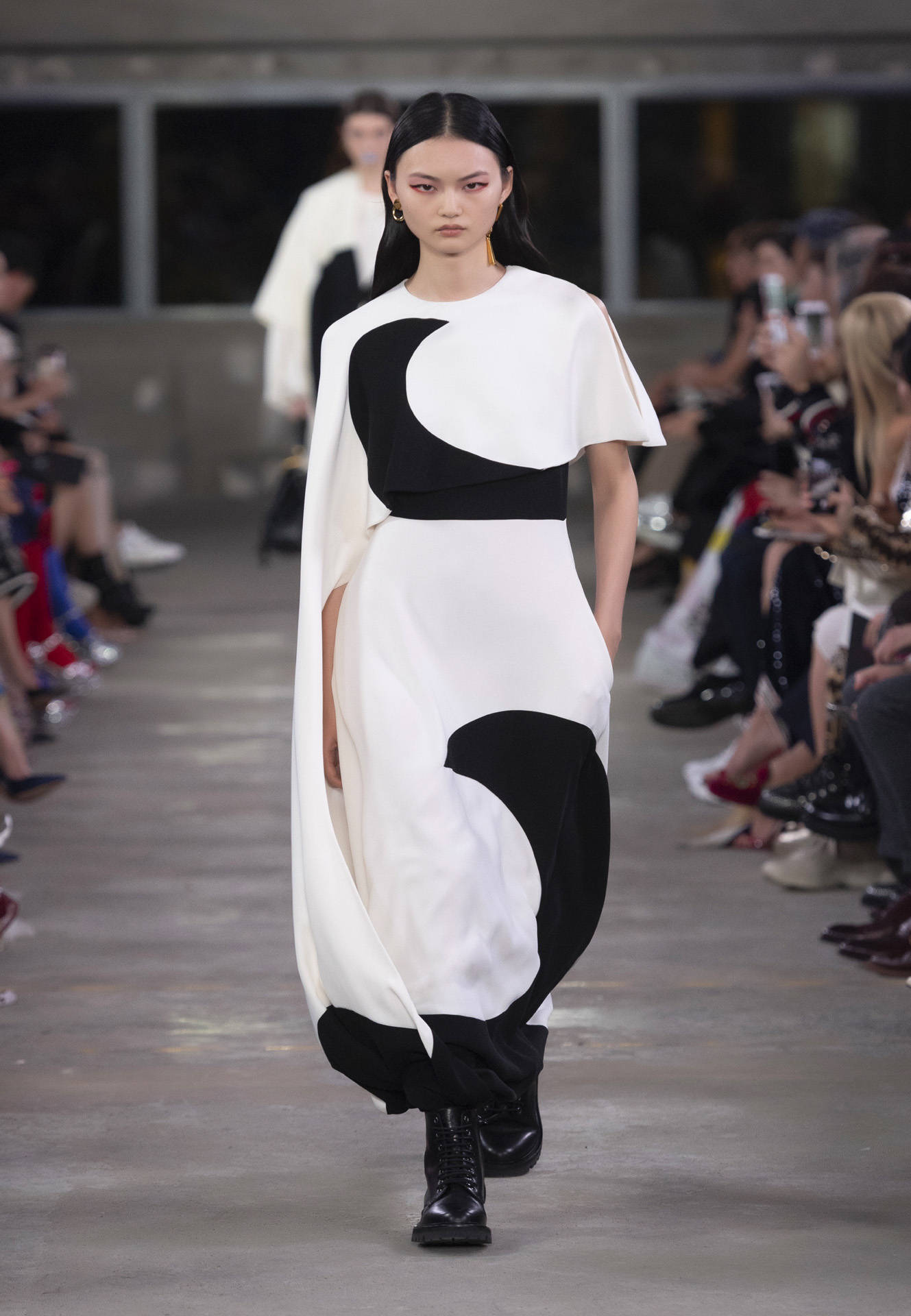 Valentino - Pre Fall 2019 Collection - Look 39