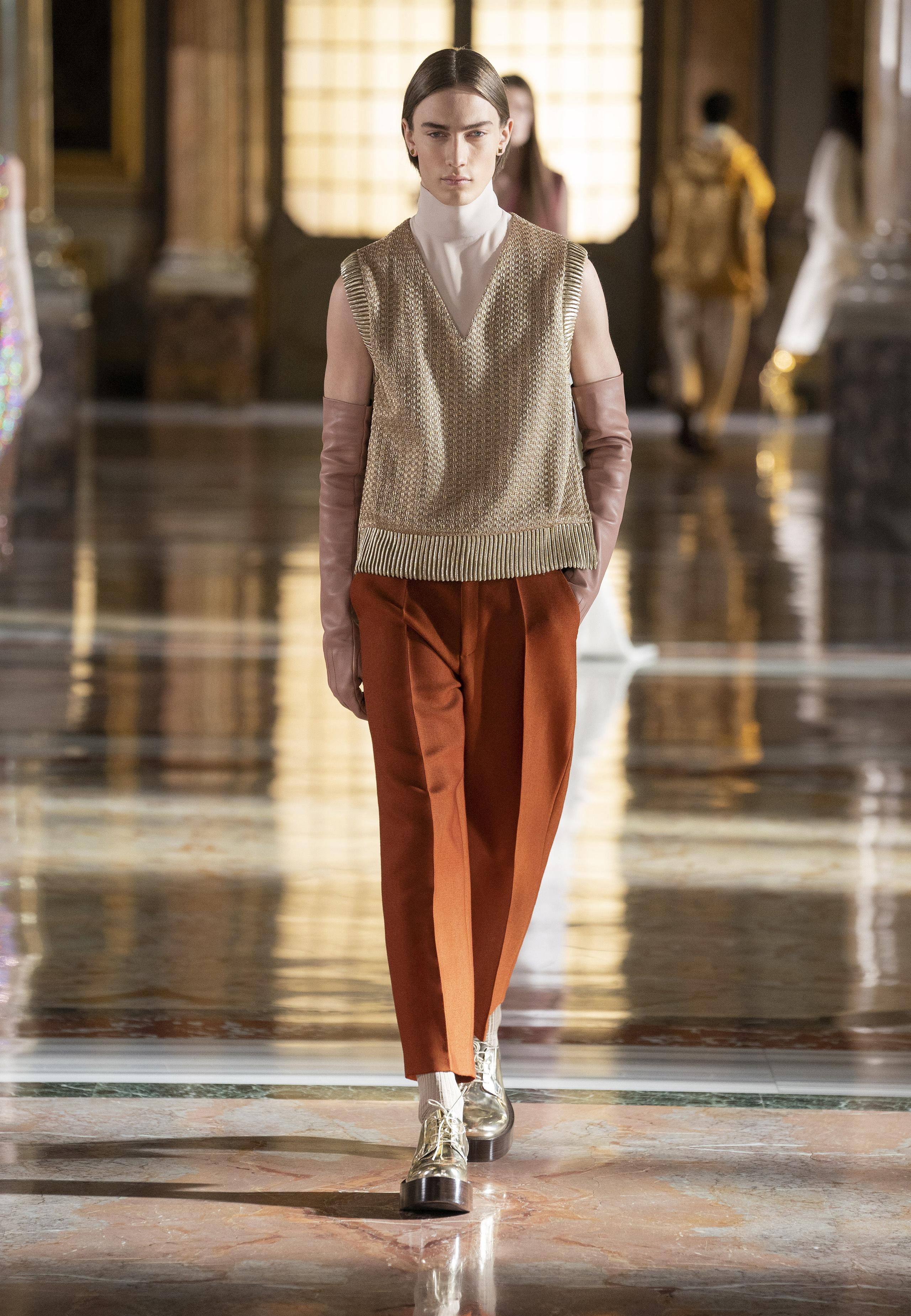 Valentino - Haute Couture Spring/Summer 2021 - Look 61