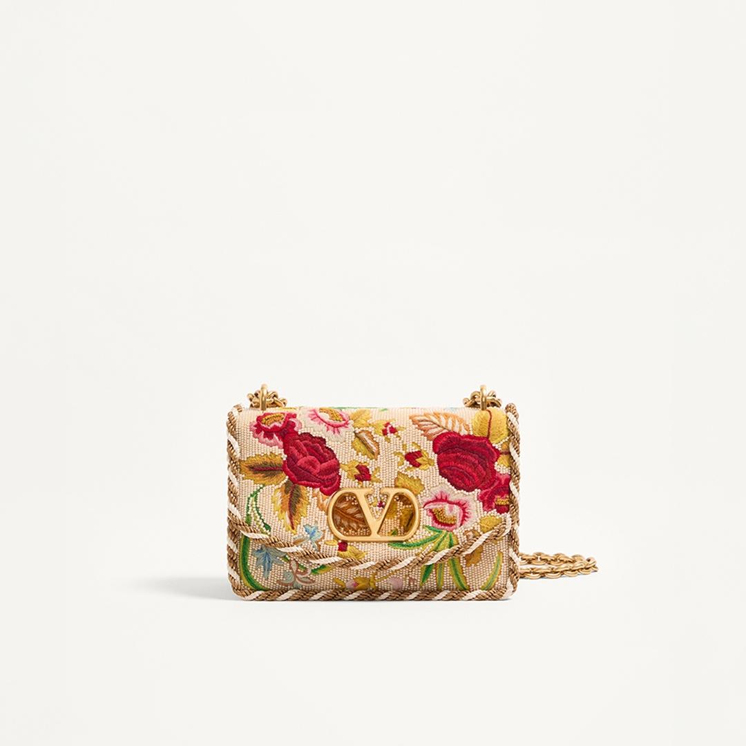 SHELF - W BAGS - VAIN