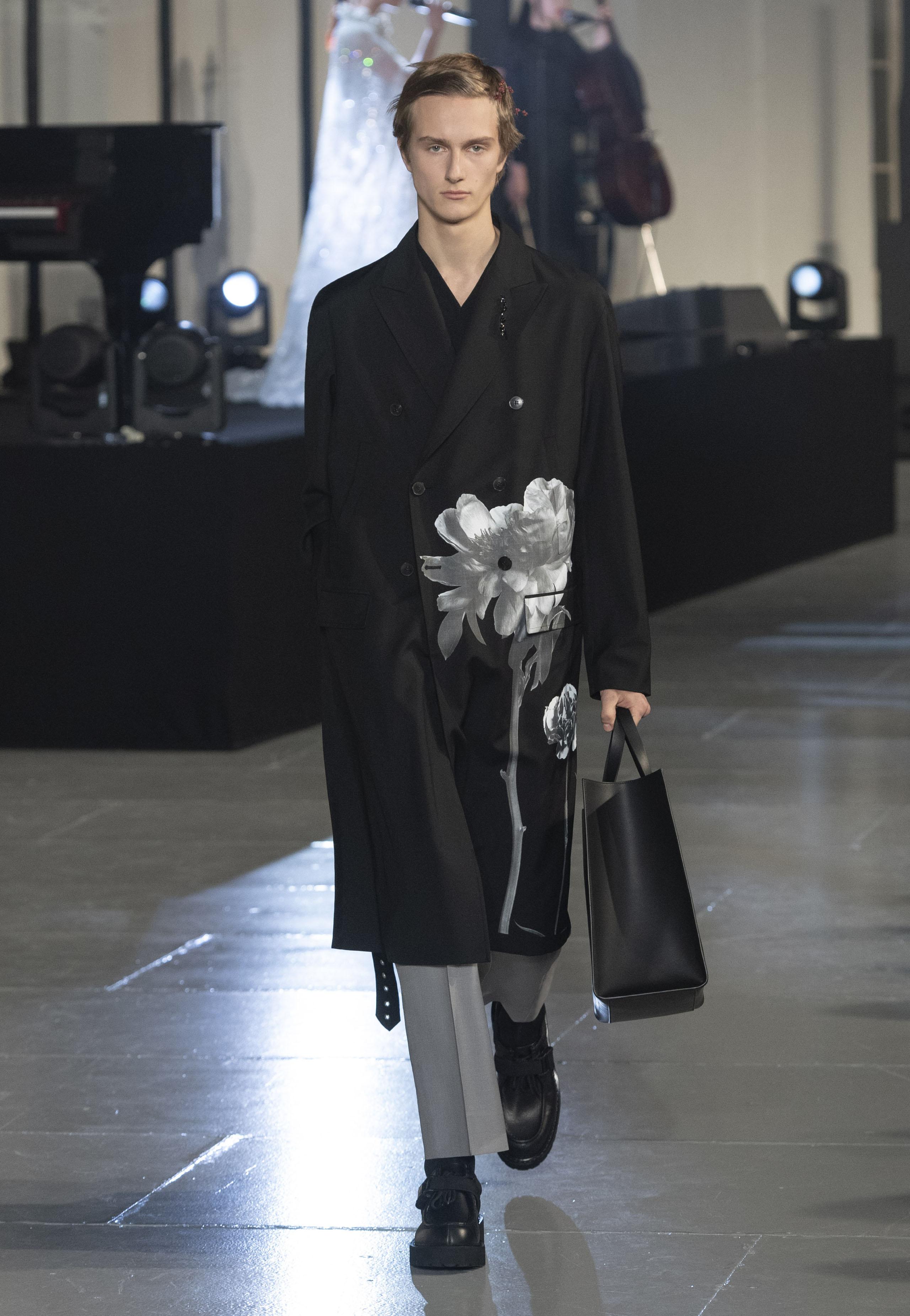 Valentino 2020-2021秋冬メンズファッションショー | Valentino