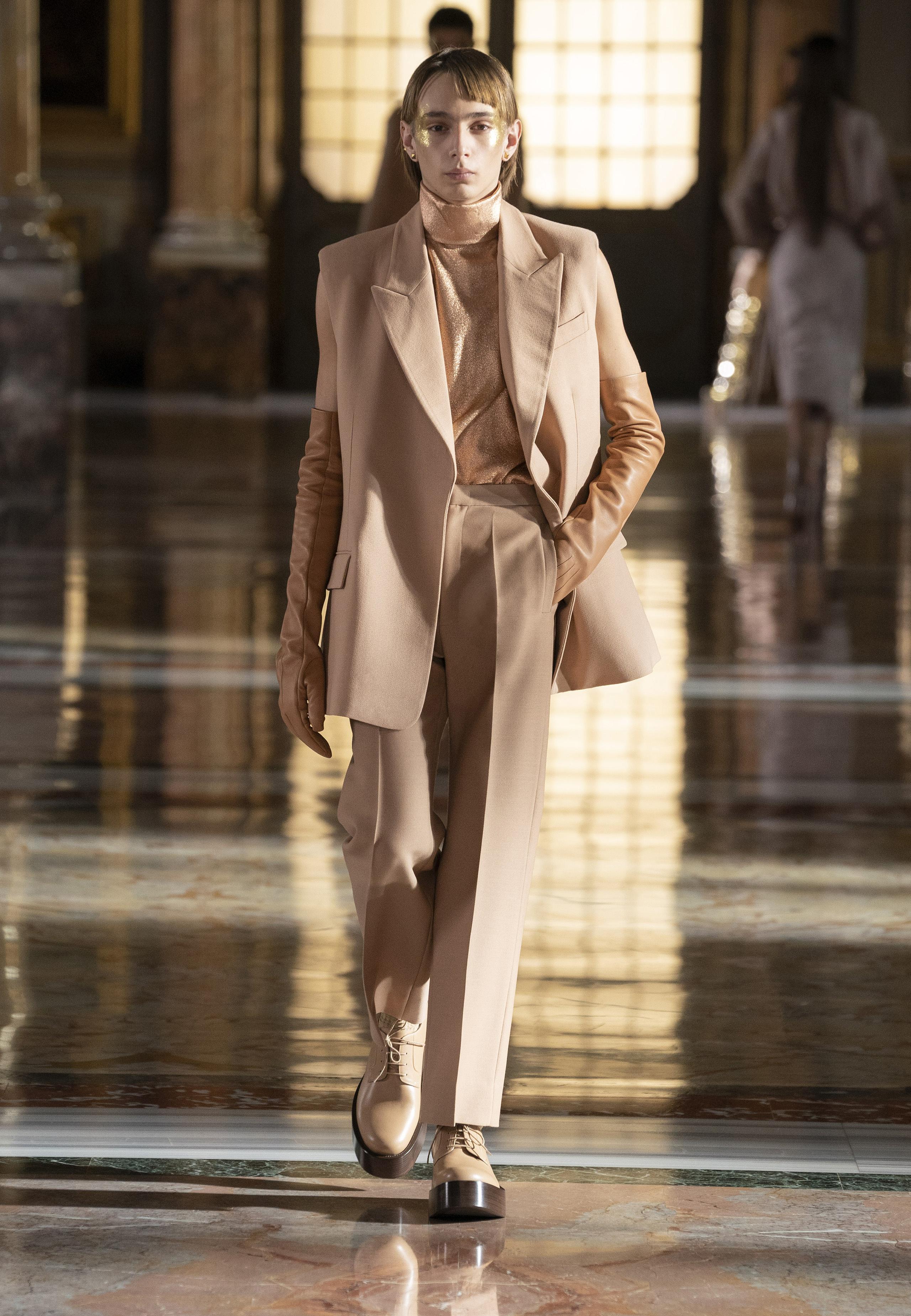 Valentino - Haute Couture Spring/Summer 2021 - Look 52
