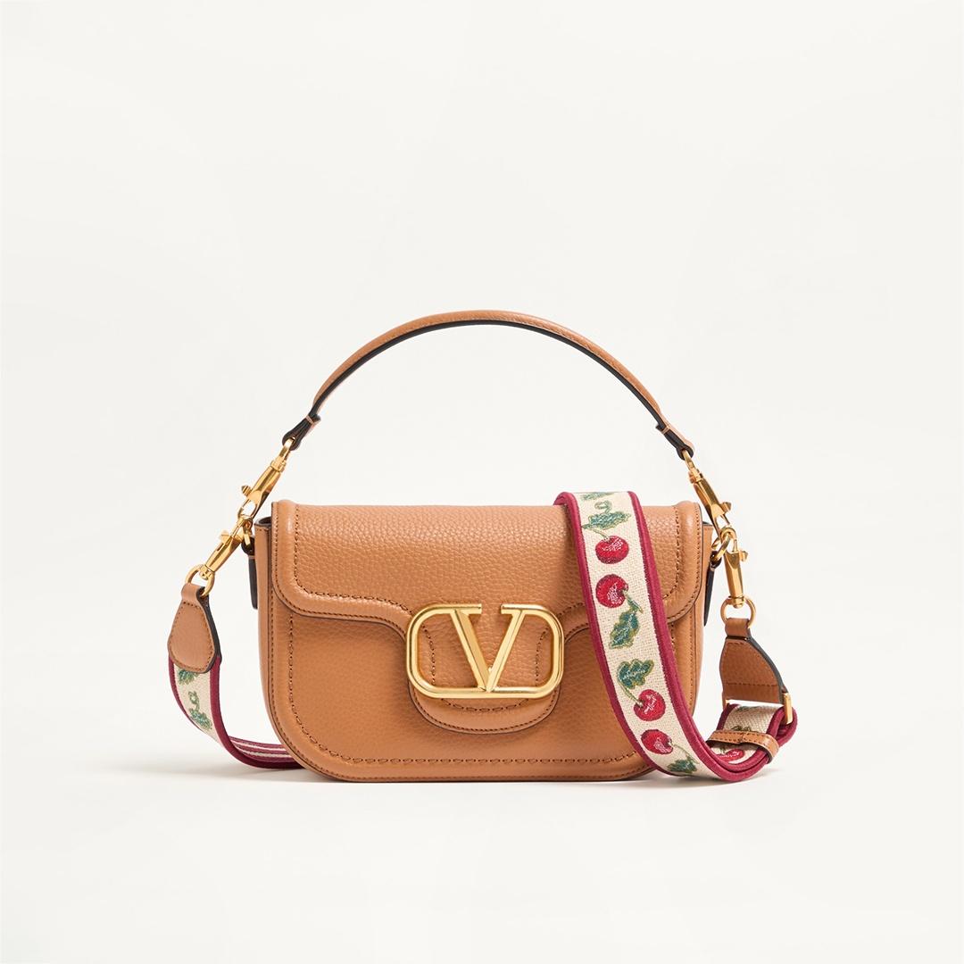 SHELF - W BAGS - NEW LOCO