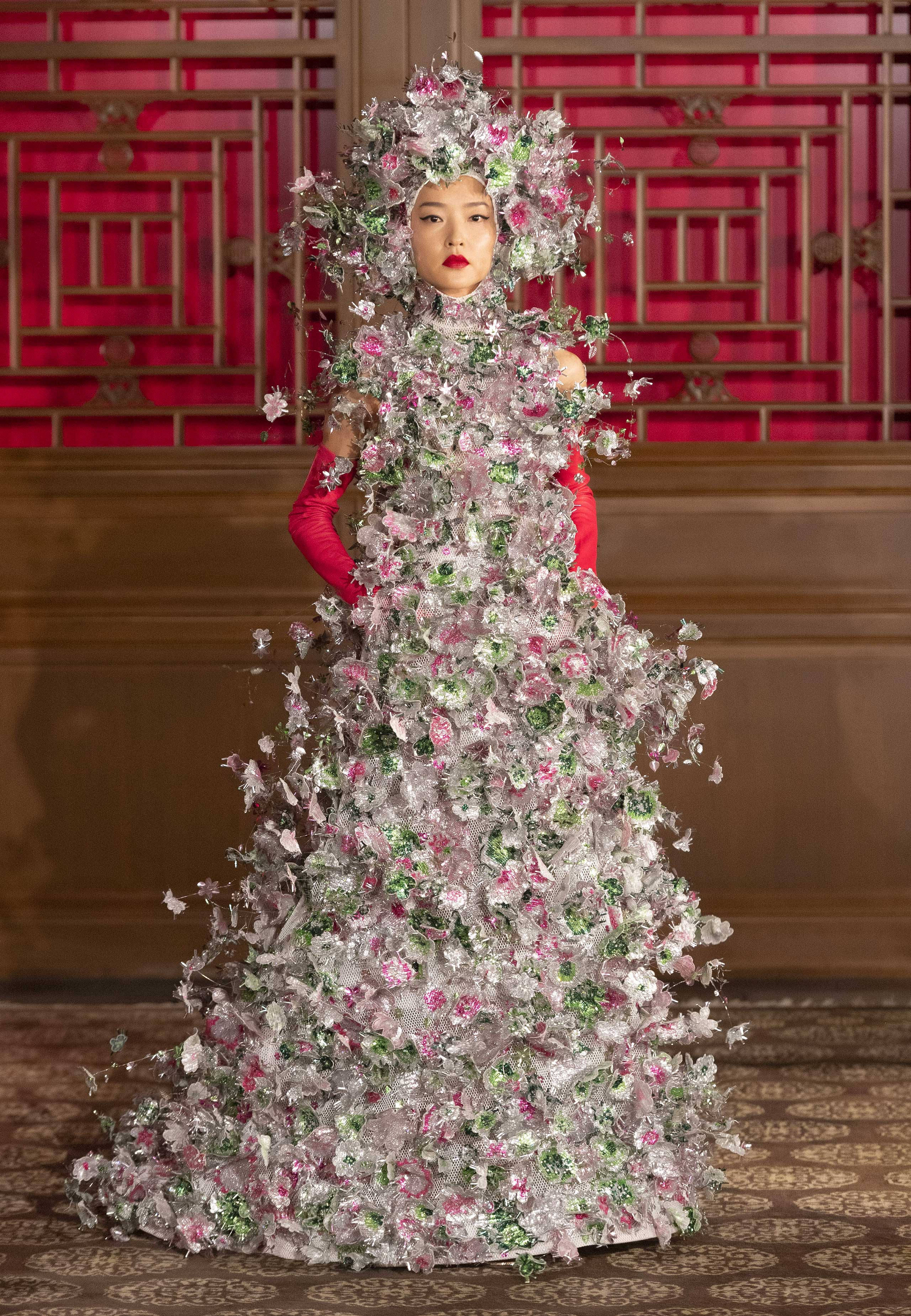 Valentino - Haute Couture Beijing - Look 45